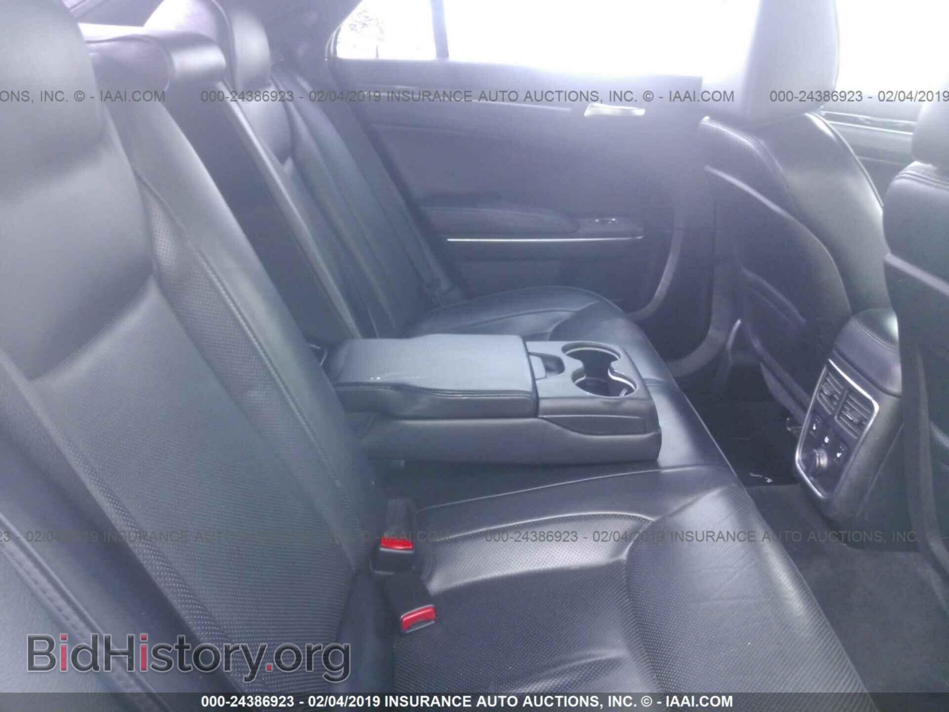 2014 CHRYSLER 300C - VIN: 2C3CCAEG0EH372896 - Фото 8