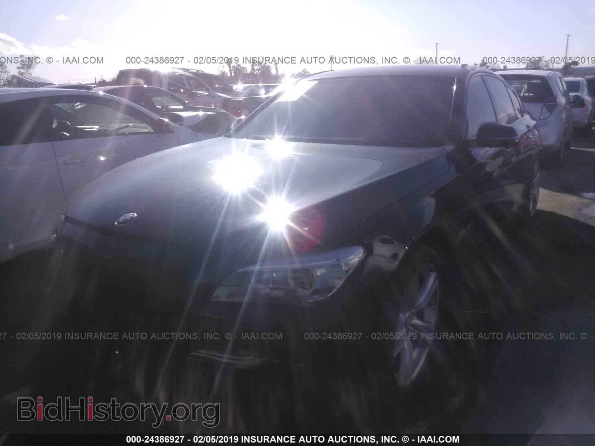 2013 BMW 740 - VIN: WBAYA6C56DC995380 - Фото 2