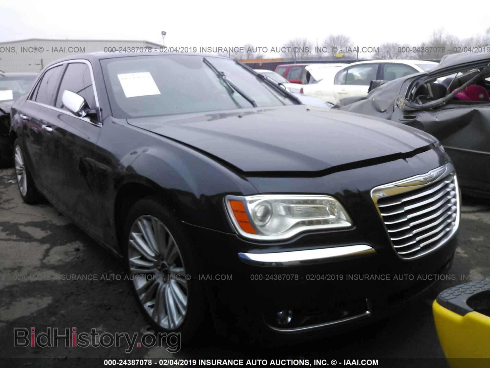 Photo 2C3CA6CT7BH523196 - CHRYSLER 300C 2011