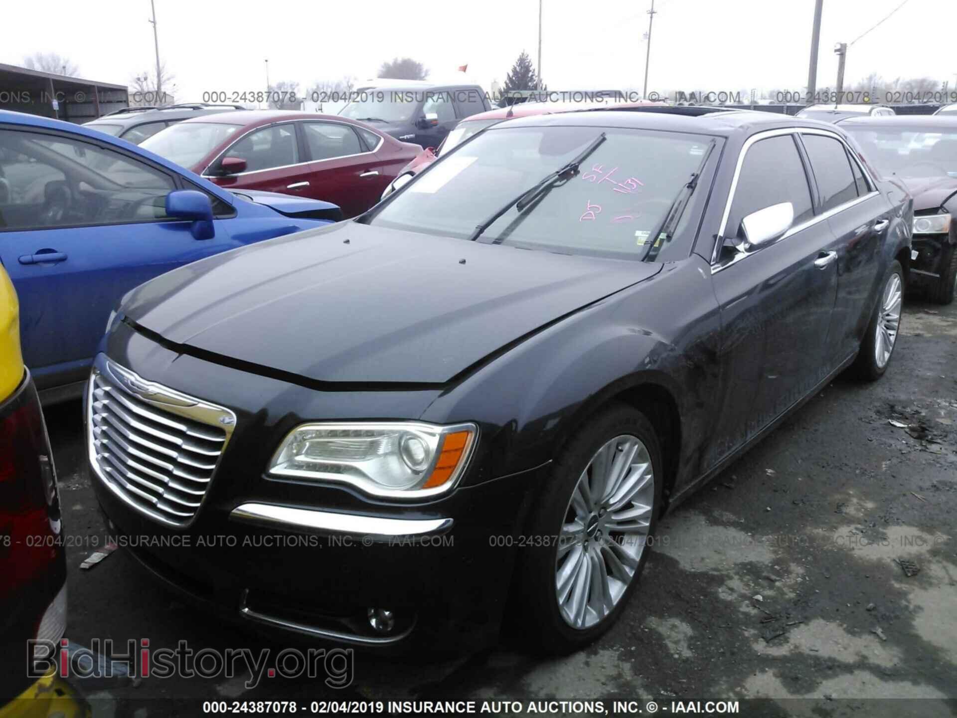 2011 CHRYSLER 300C - VIN: 2C3CA6CT7BH523196 - Фото 2