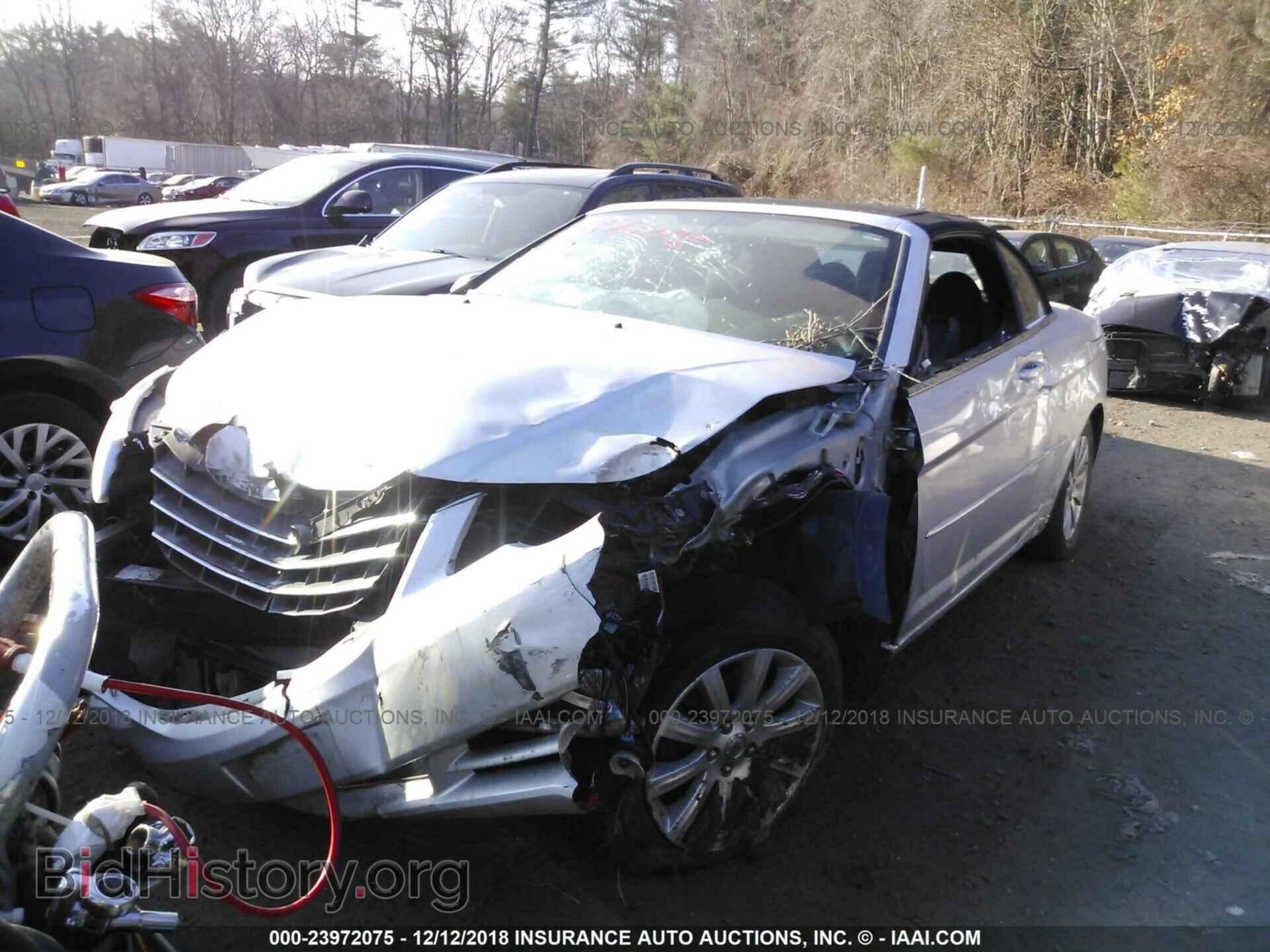 2010 CHRYSLER SEBRING - VIN: 1C3BC5ED7AN165934 - Photo 2