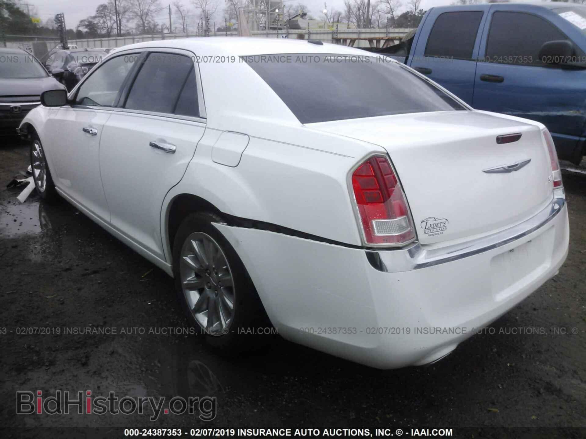 2012 CHRYSLER 300 - VIN: 2C3CCACG2CH222899 - Фото 3