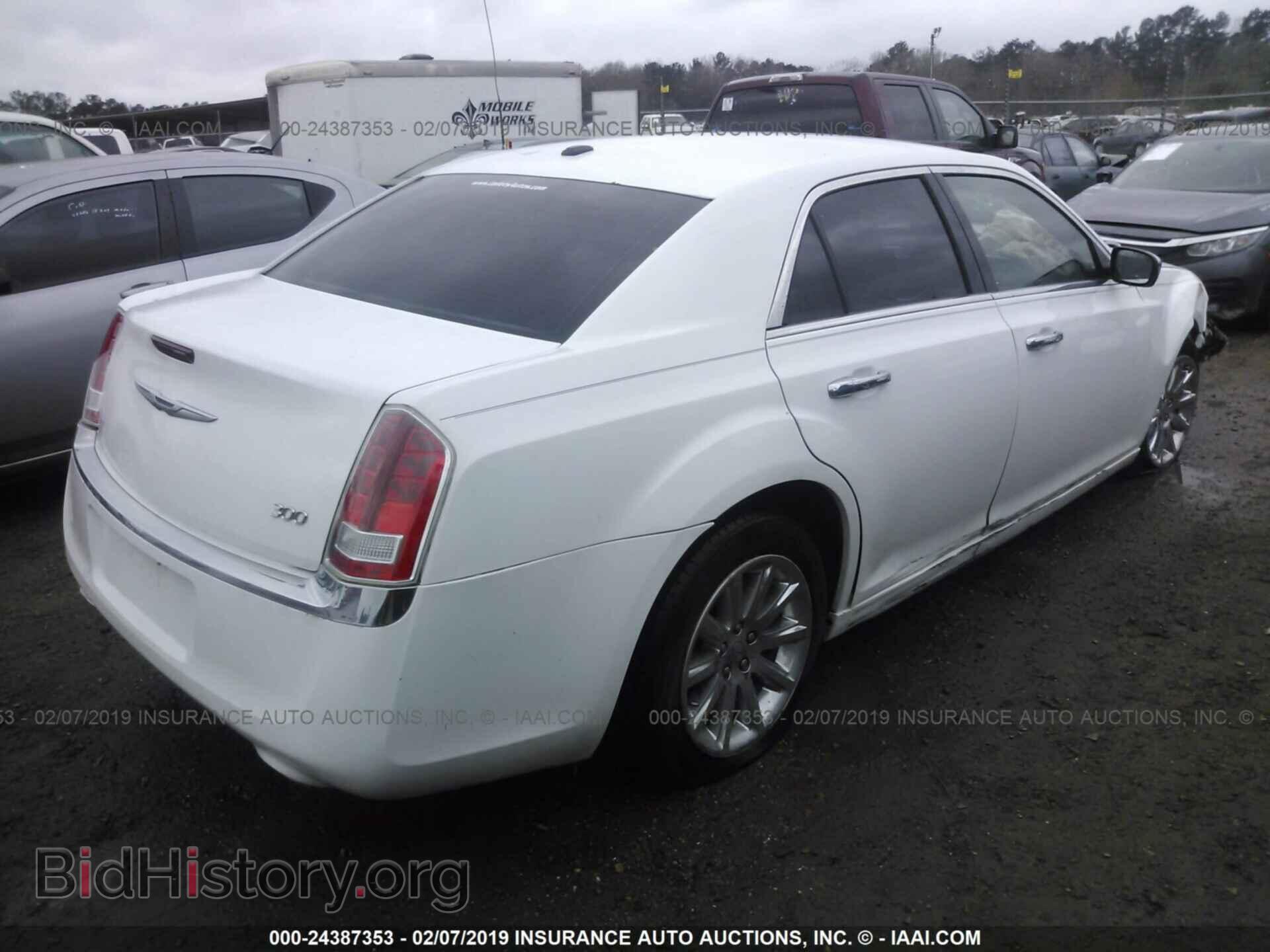 2012 CHRYSLER 300 - VIN: 2C3CCACG2CH222899 - Фото 4