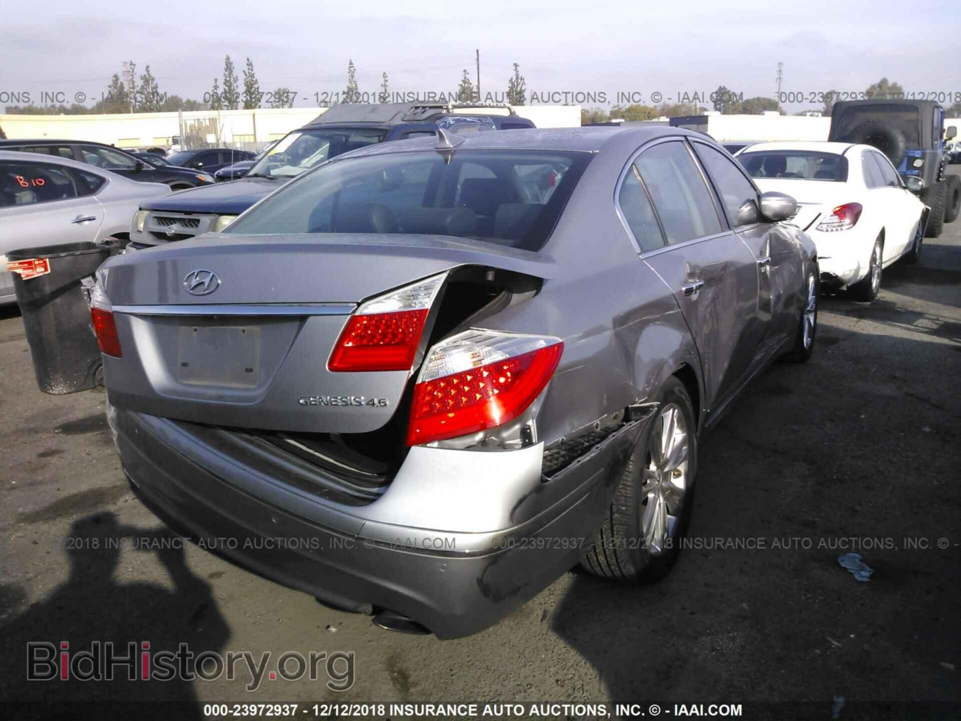 2009 HYUNDAI GENESIS - VIN: KMHGC46F49U068232 - Фото 4