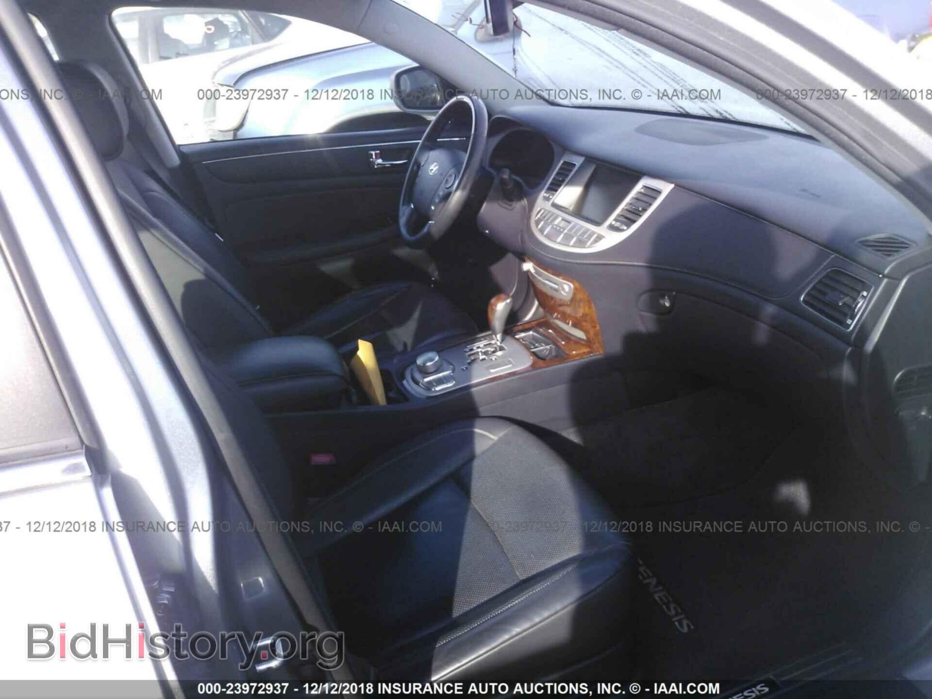 2009 HYUNDAI GENESIS - VIN: KMHGC46F49U068232 - Фото 5