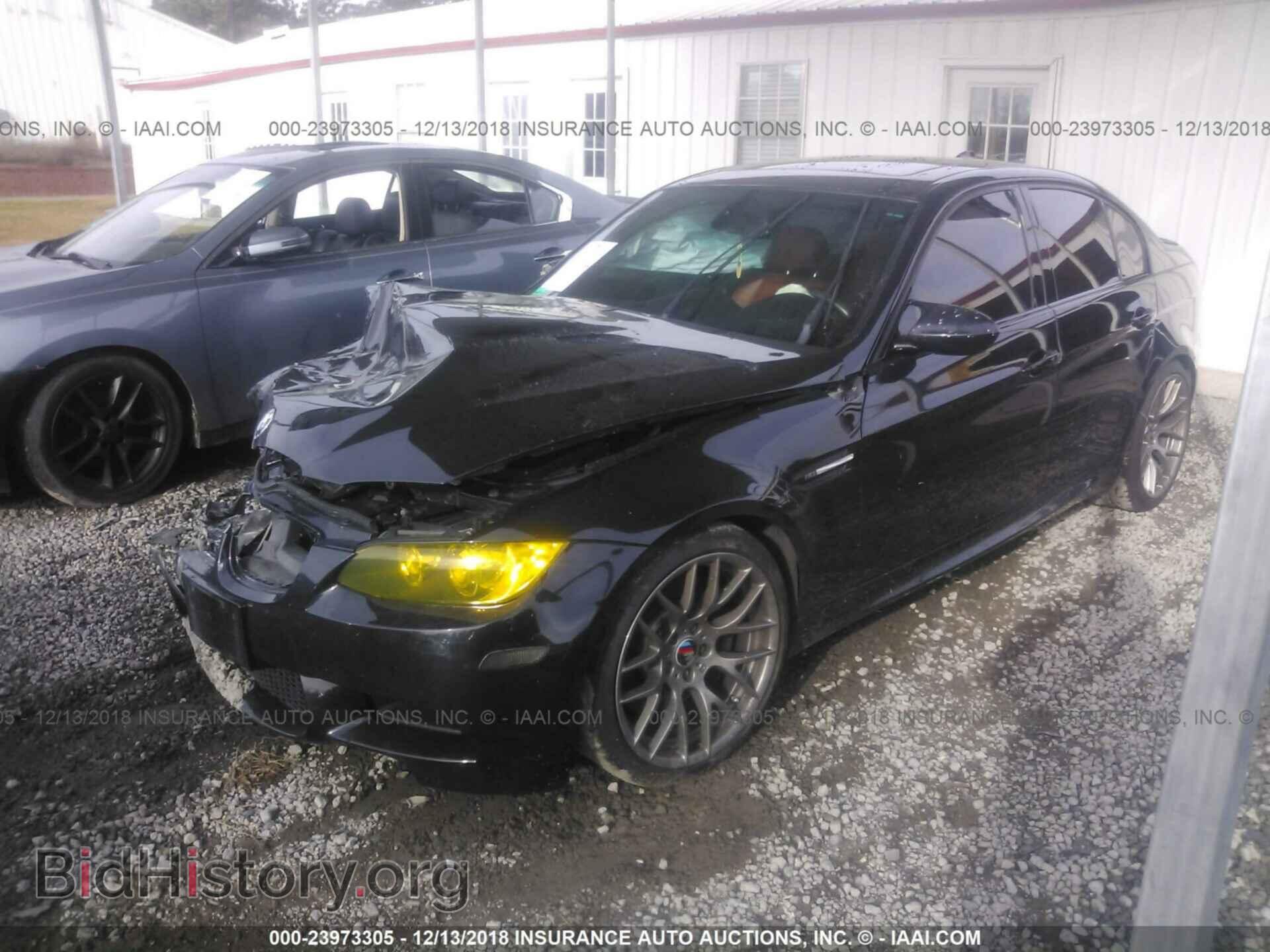 2011 BMW M3 - VIN: WBSPM9C52BE202626 - Фото 2