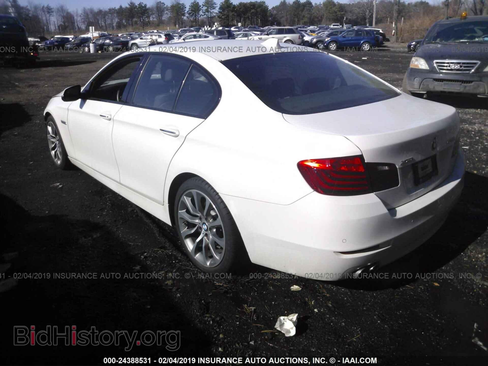 2016 BMW 528 - VIN: WBA5A7C51GG147073 - Фото 3