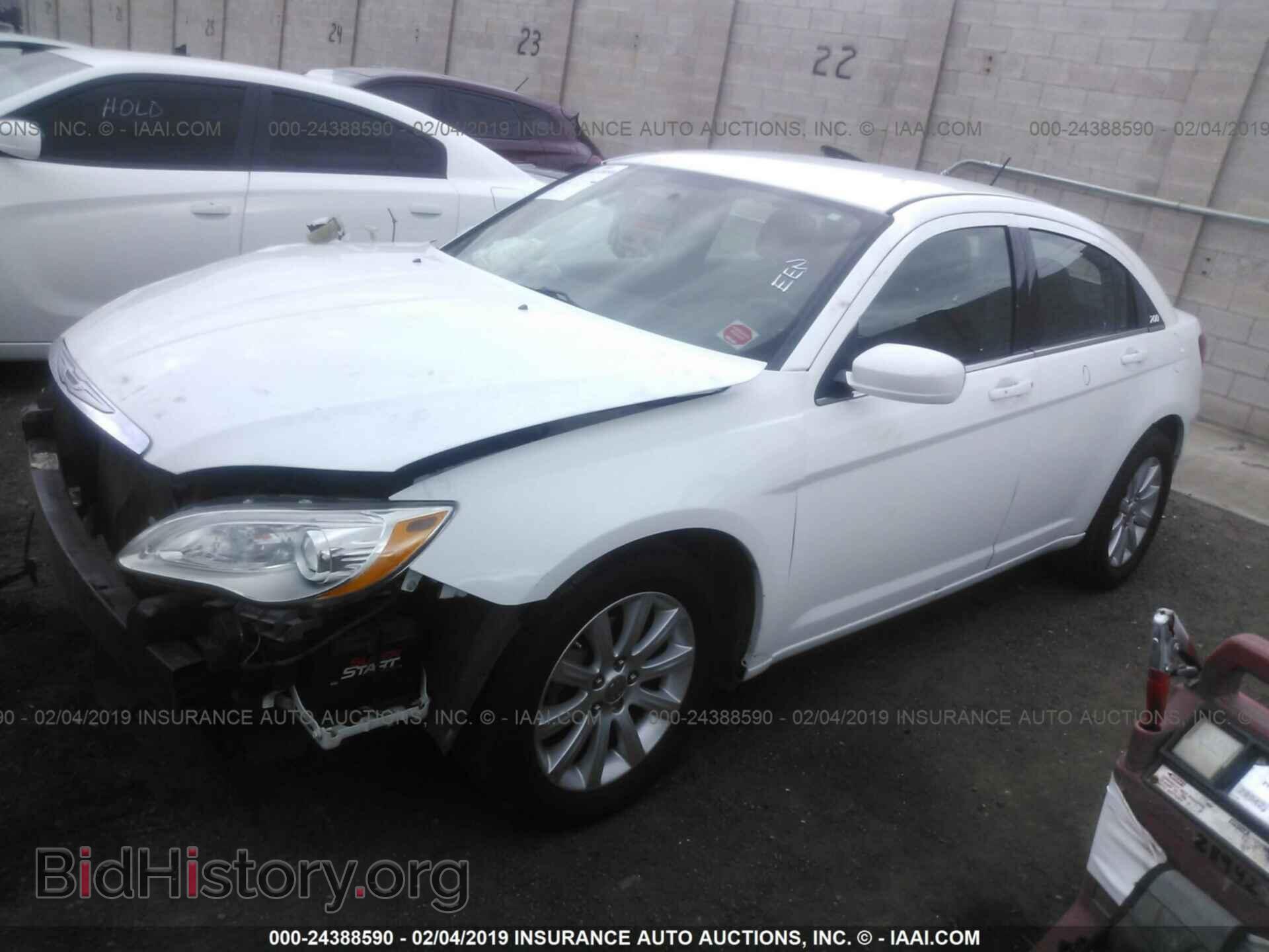 2014 CHRYSLER 200 - VIN: 1C3CCBBB4EN132336 - Фото 2