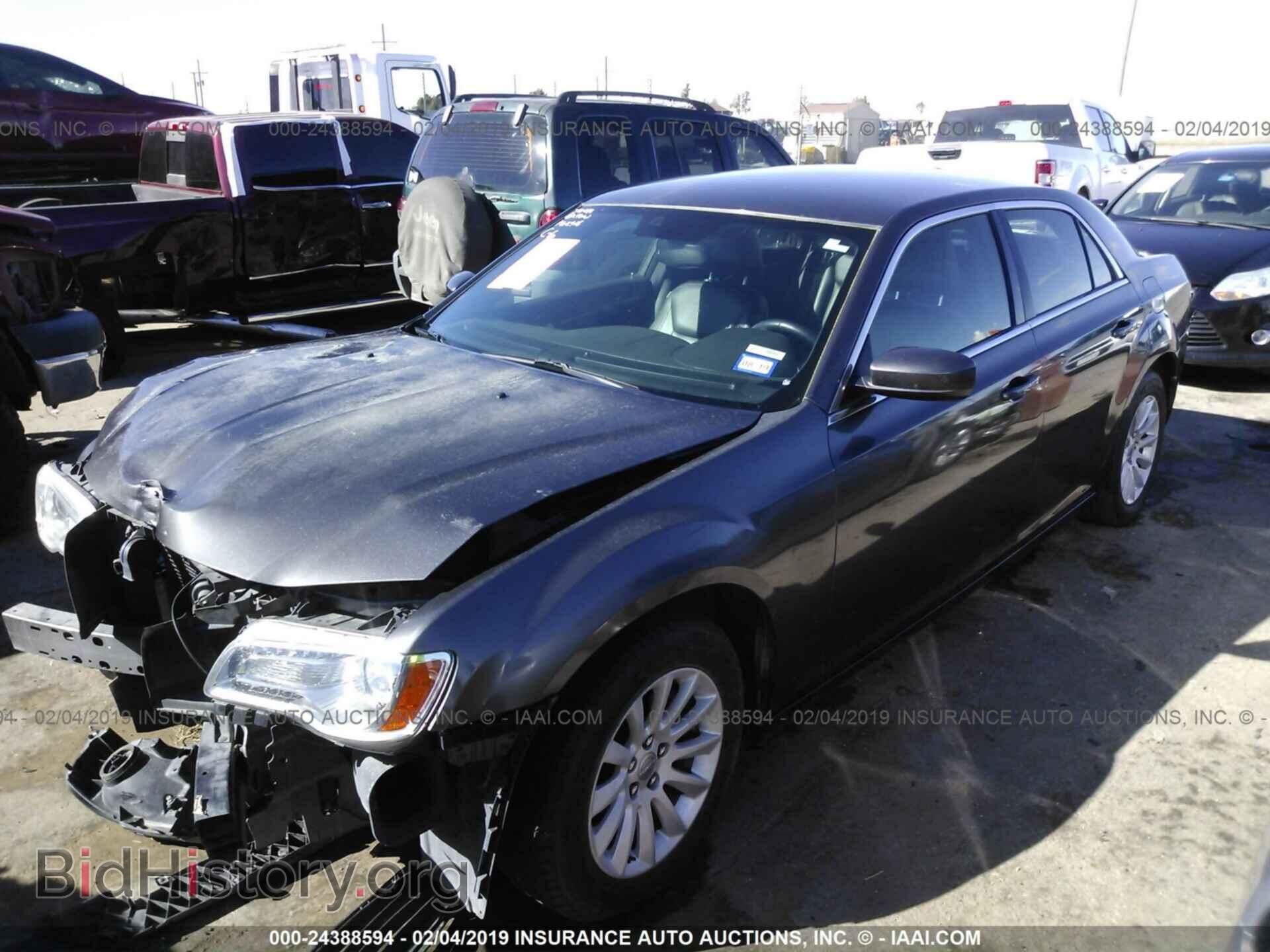 2013 CHRYSLER 300 - VIN: 2C3CCAAG8DH606853 - Photo 2