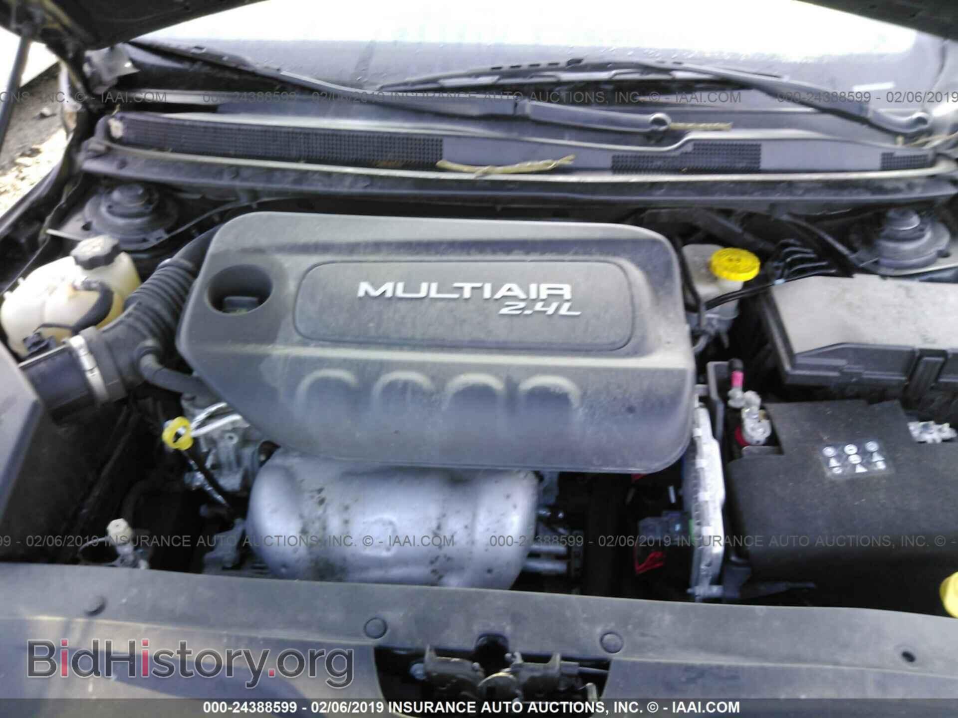 2015 CHRYSLER 200 - VIN: 1C3CCCABXFN579214 - Фото 10