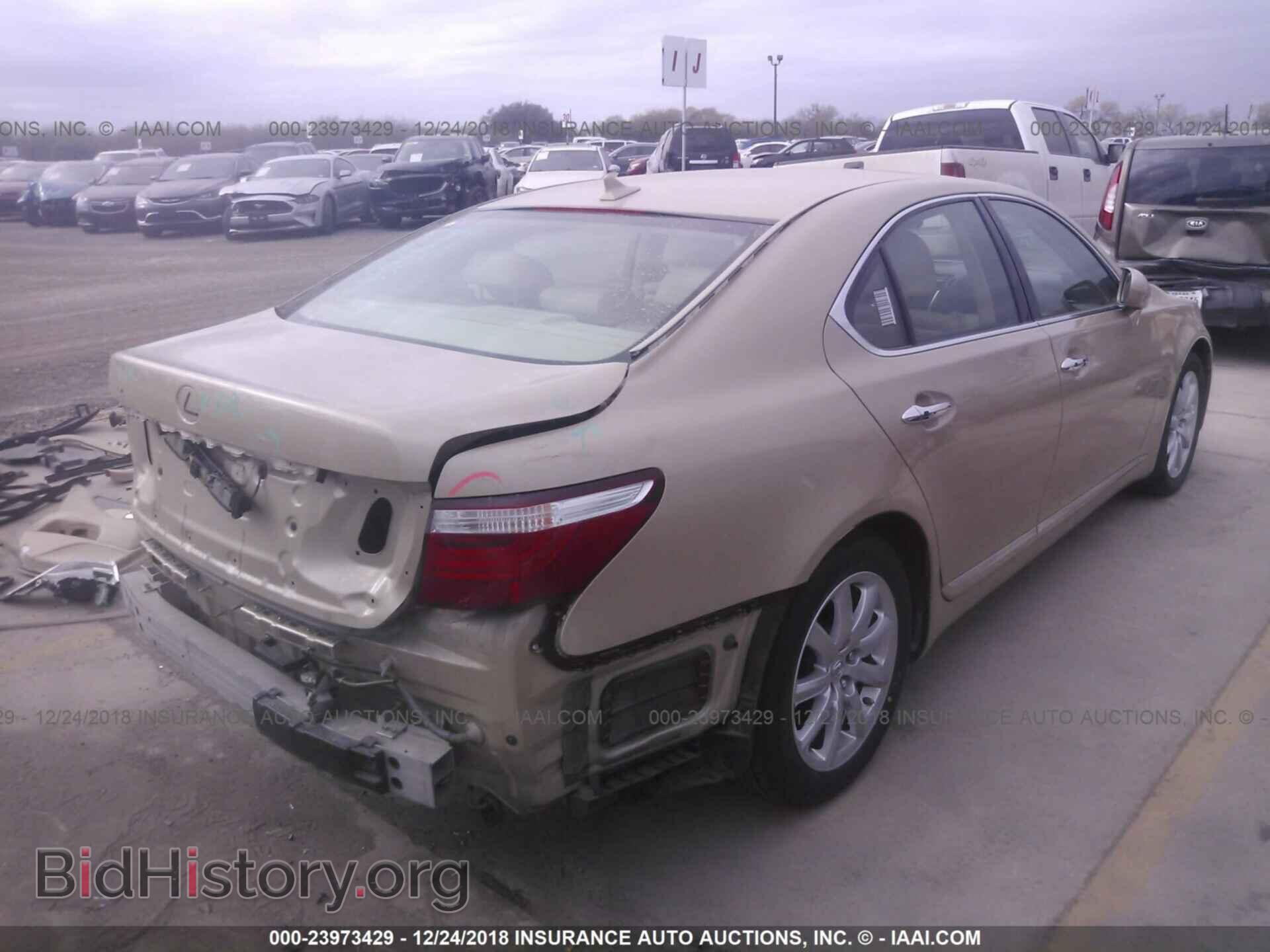 2008 LEXUS LS - VIN: JTHBL46F385082015 - Photo 4