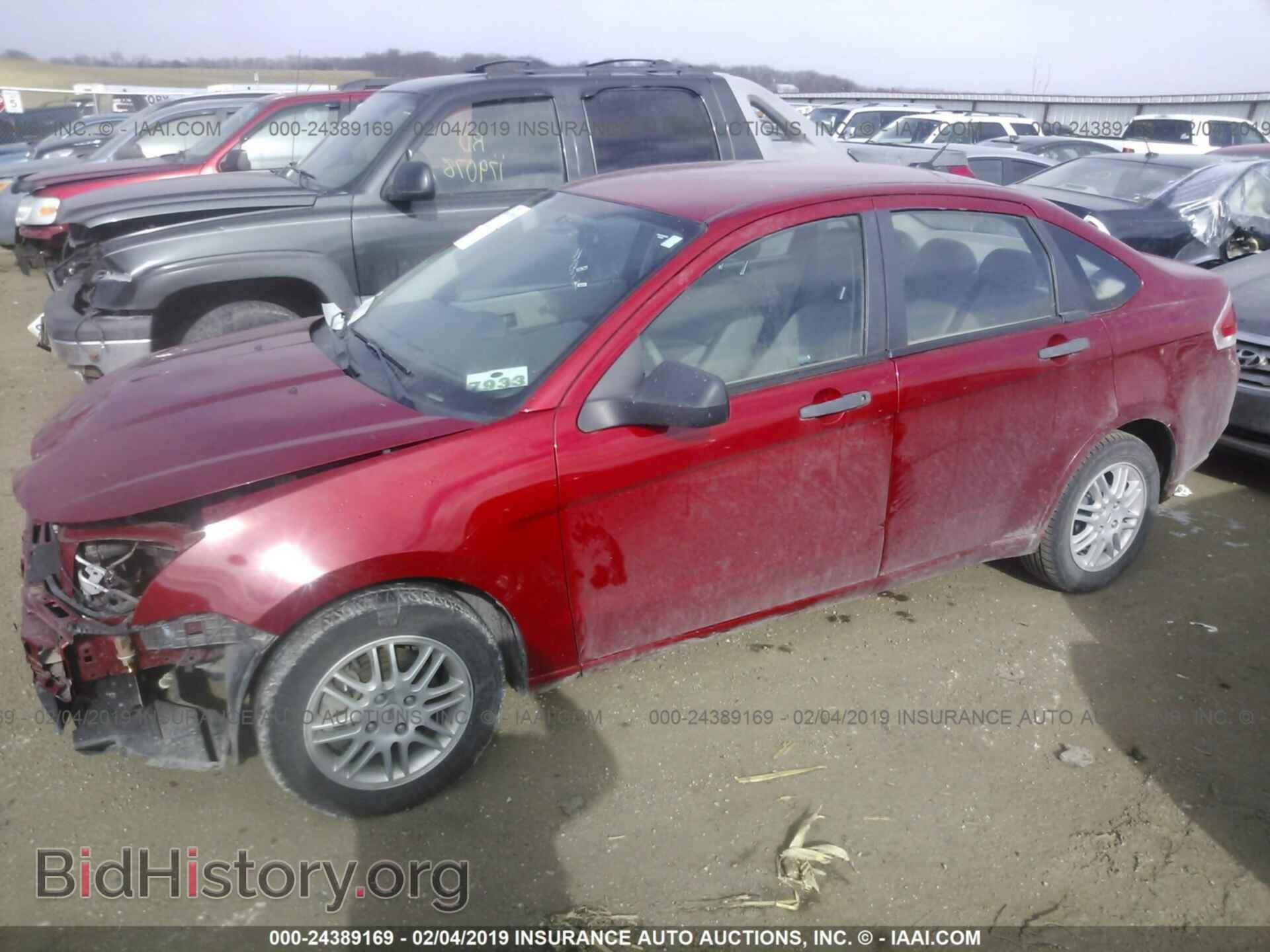 2011 FORD FOCUS - VIN: 1FAHP3FN5BW119896 - Photo 2