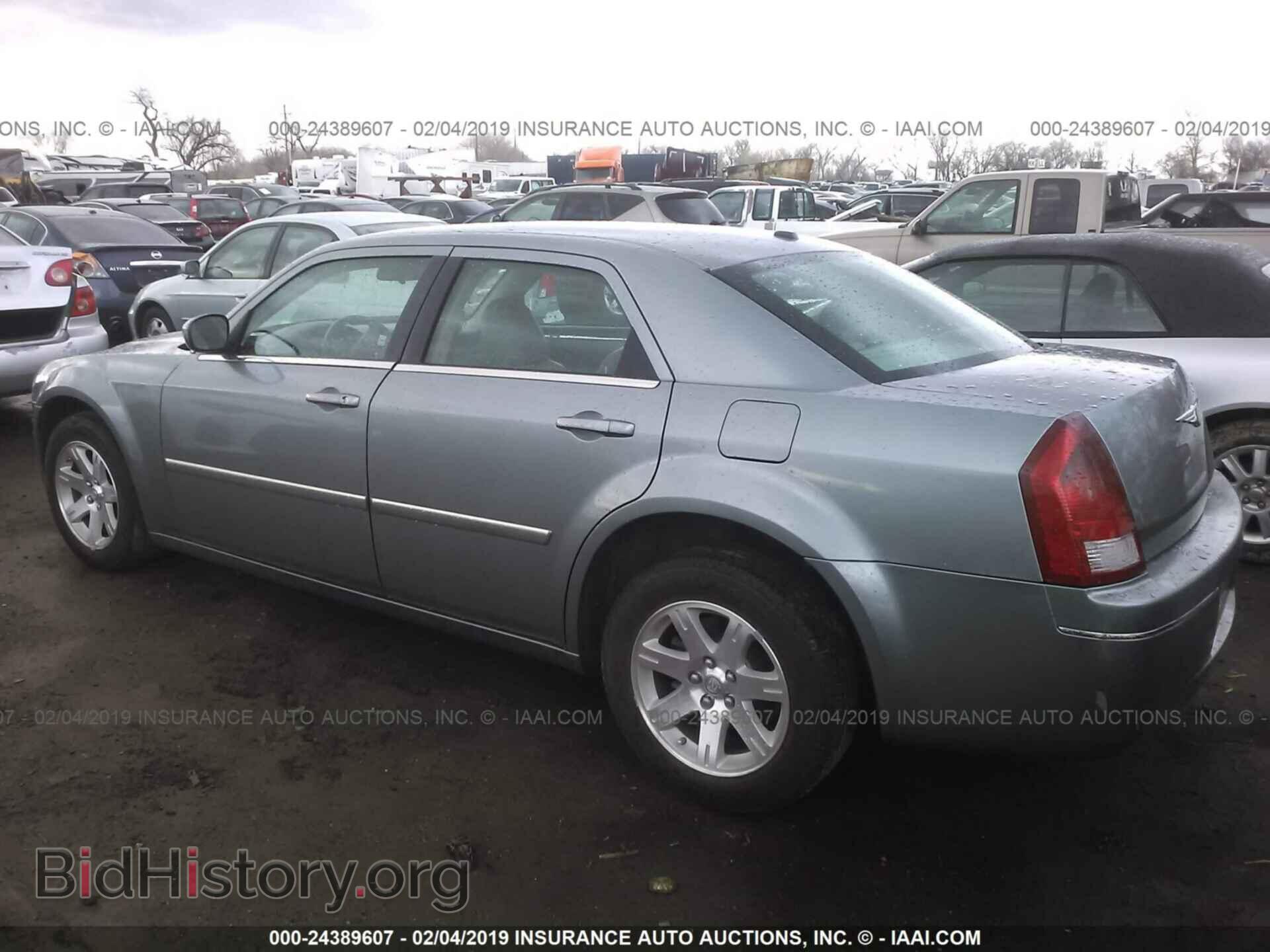 2007 CHRYSLER 300 - VIN: 2C3KA53G77H763638 - Фото 3