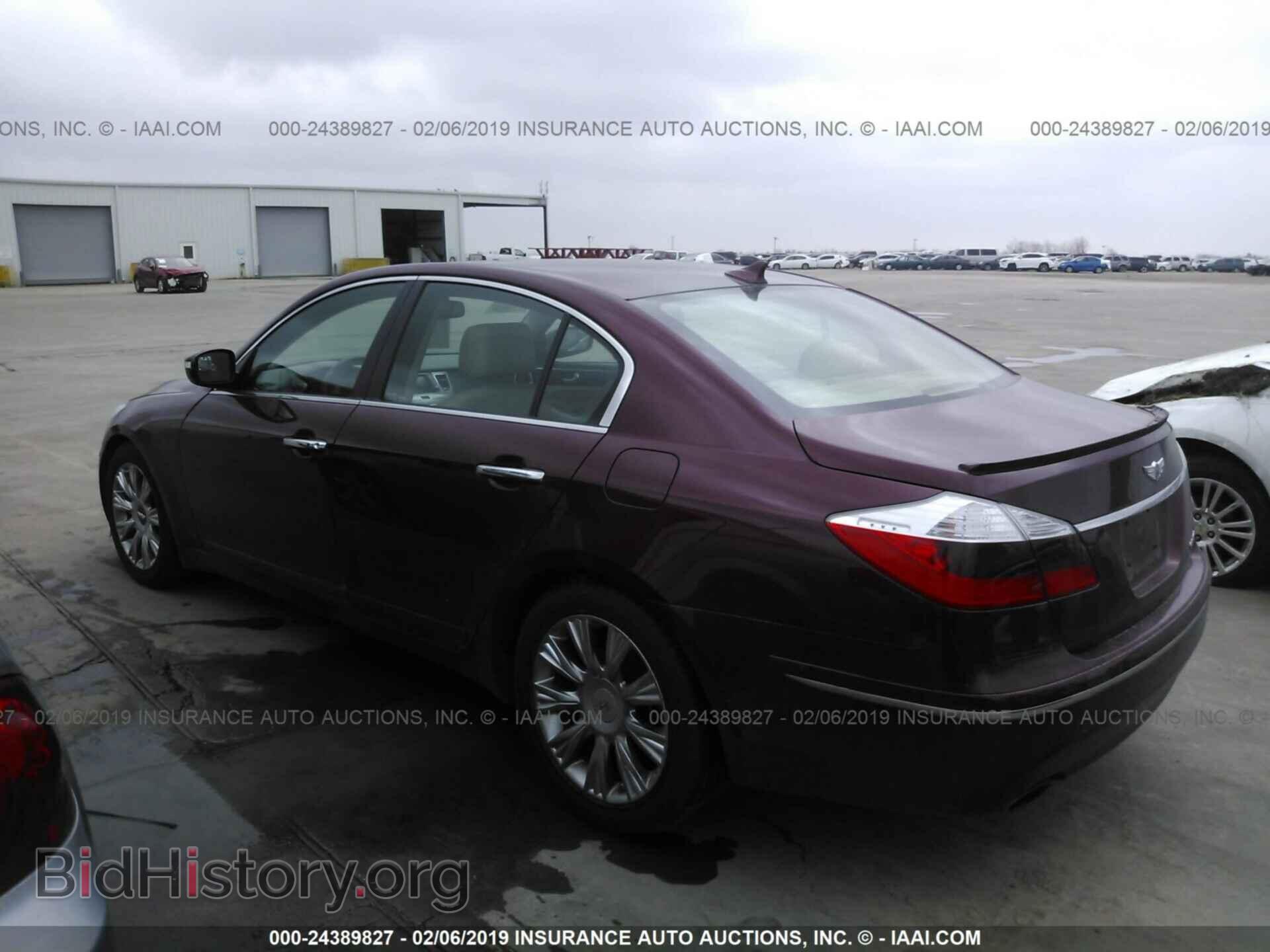 2011 HYUNDAI GENESIS - VIN: KMHGC4DE4BU122869 - Фото 3