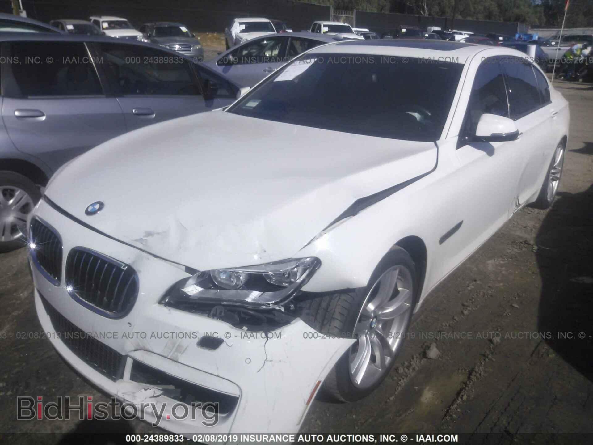 2014 BMW 750 - VIN: WBAYE8C56ED135104 - Фото 2