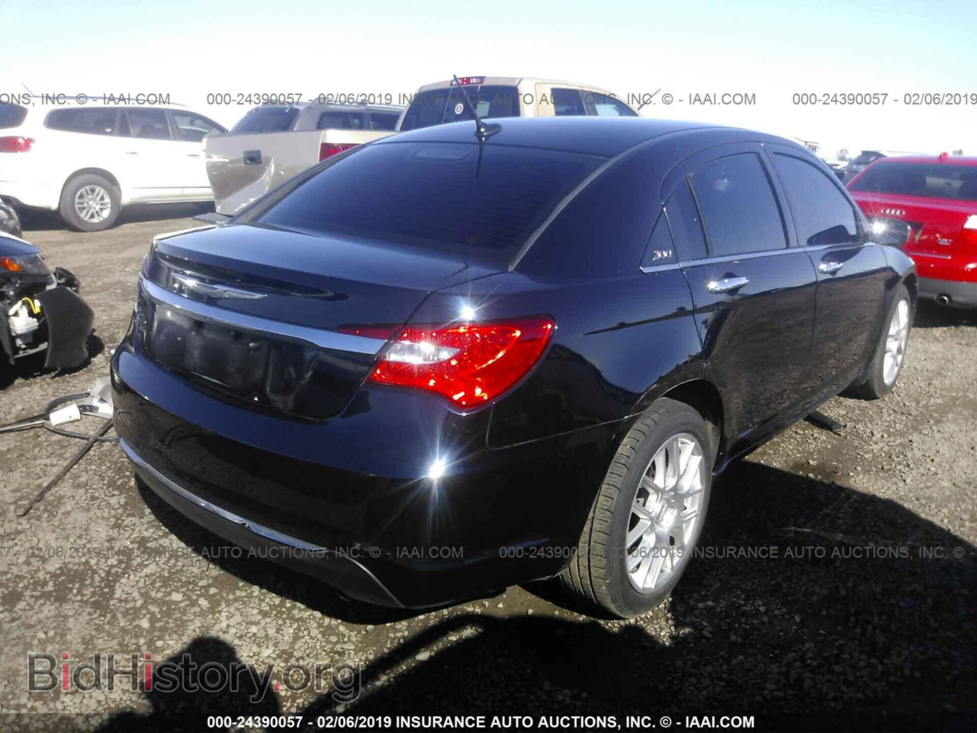 2012 CHRYSLER 200 - VIN: 1C3CCBCG5CN224451 - Фото 4