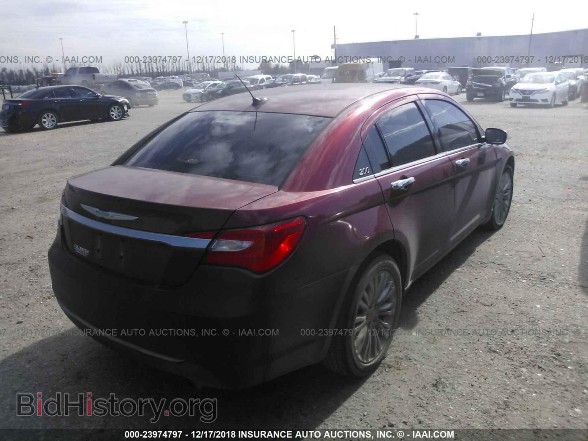 2011 CHRYSLER 200 - VIN: 1C3BC2FB9BN580444 - Photo 4