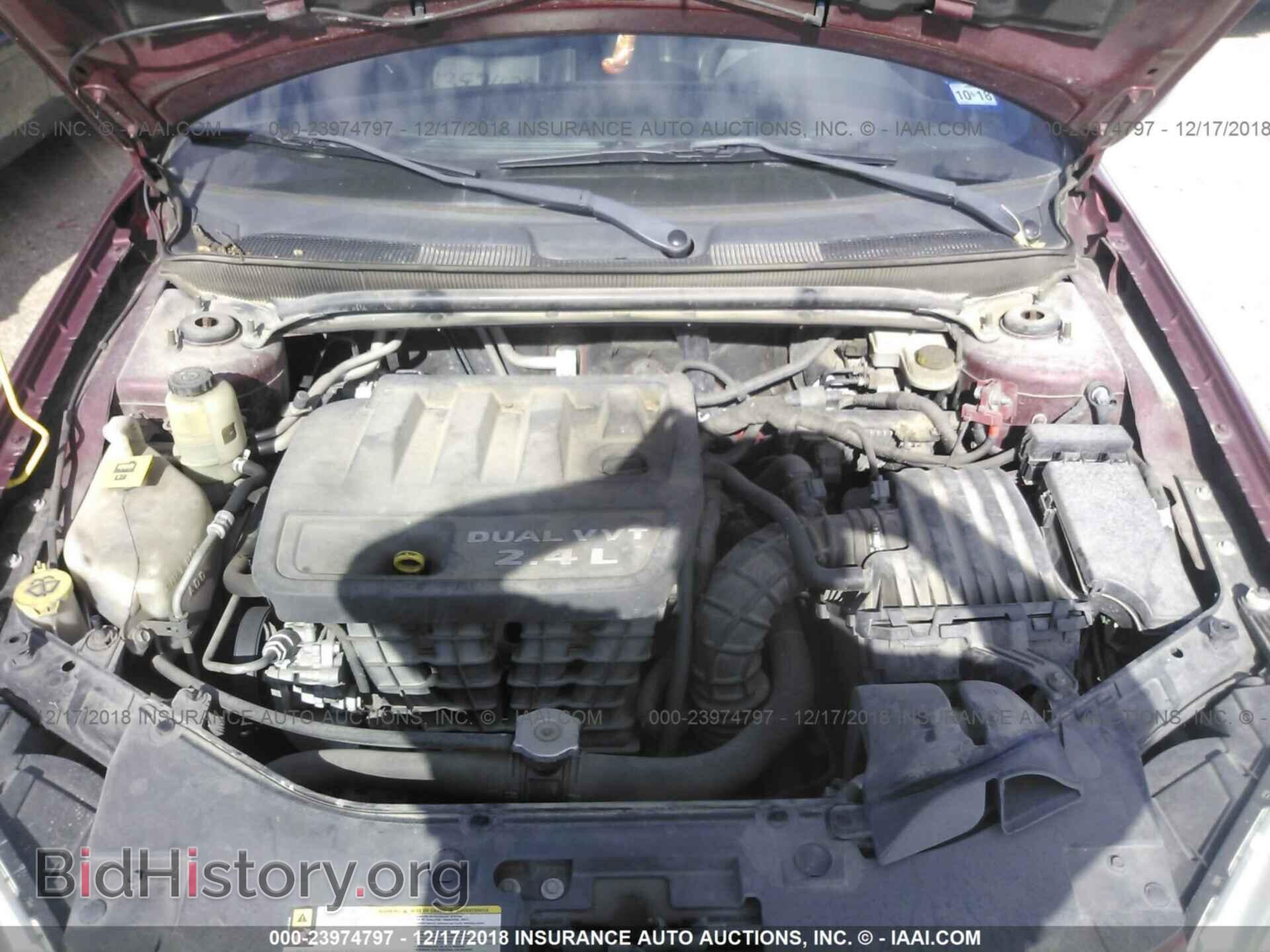 2011 CHRYSLER 200 - VIN: 1C3BC2FB9BN580444 - Photo 10