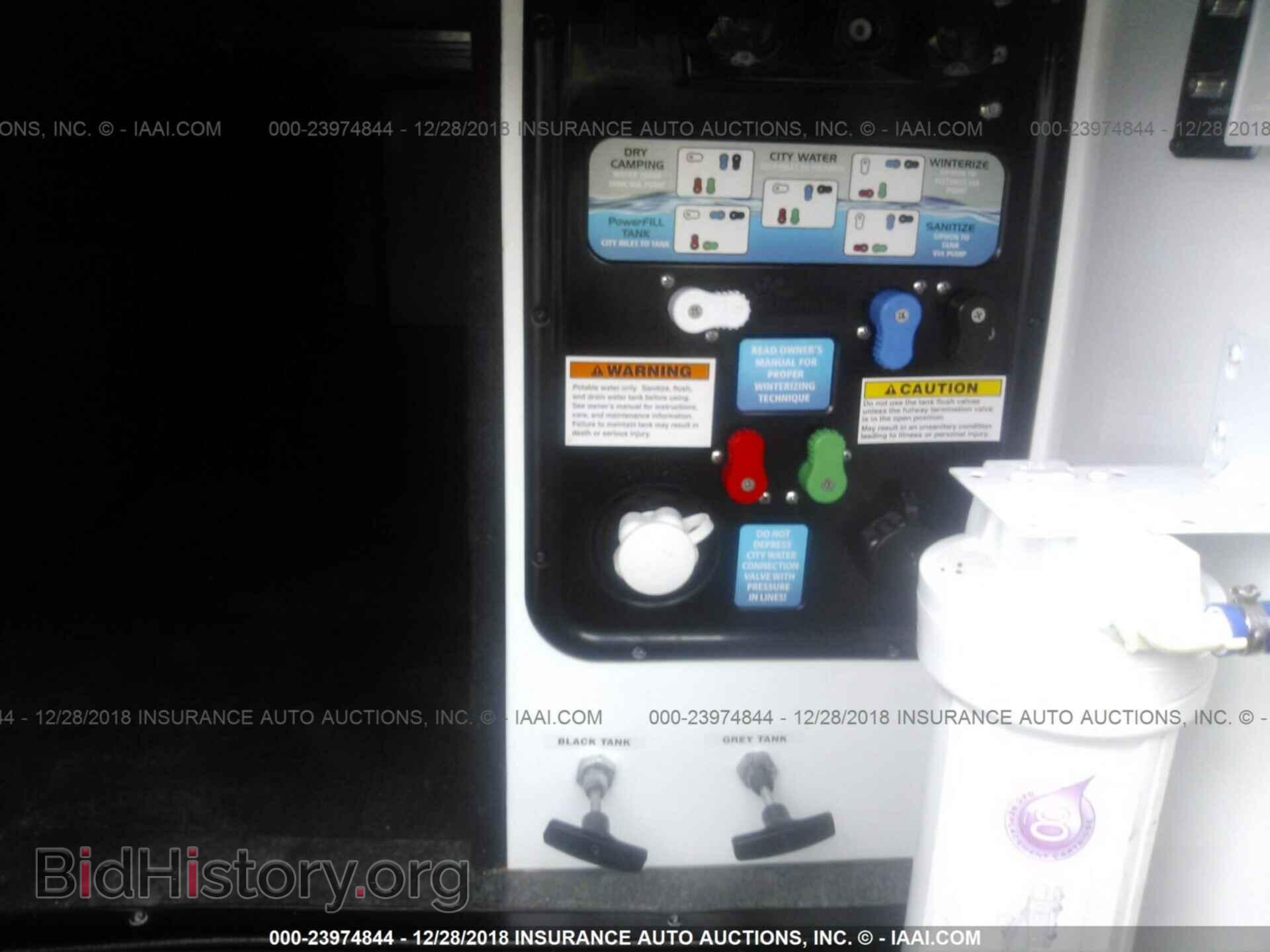 2013 CHRYSLER 300 - VIN: 2C3CCABG9DH564997 - Фото 10