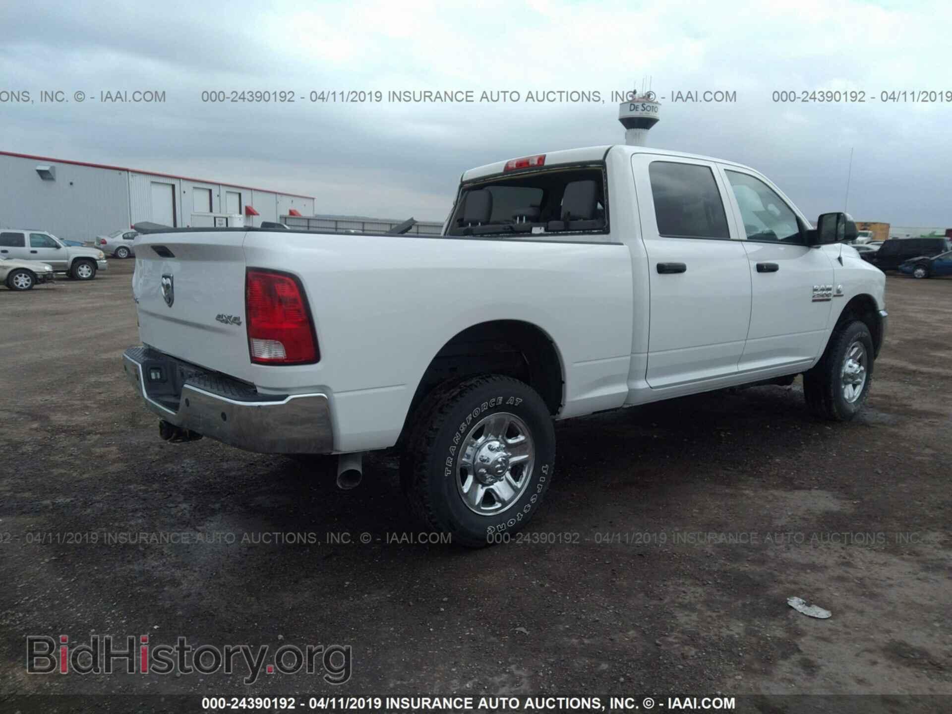 2017 RAM 2500 - VIN: 3C6UR5CL4HG711967 - Фото 4