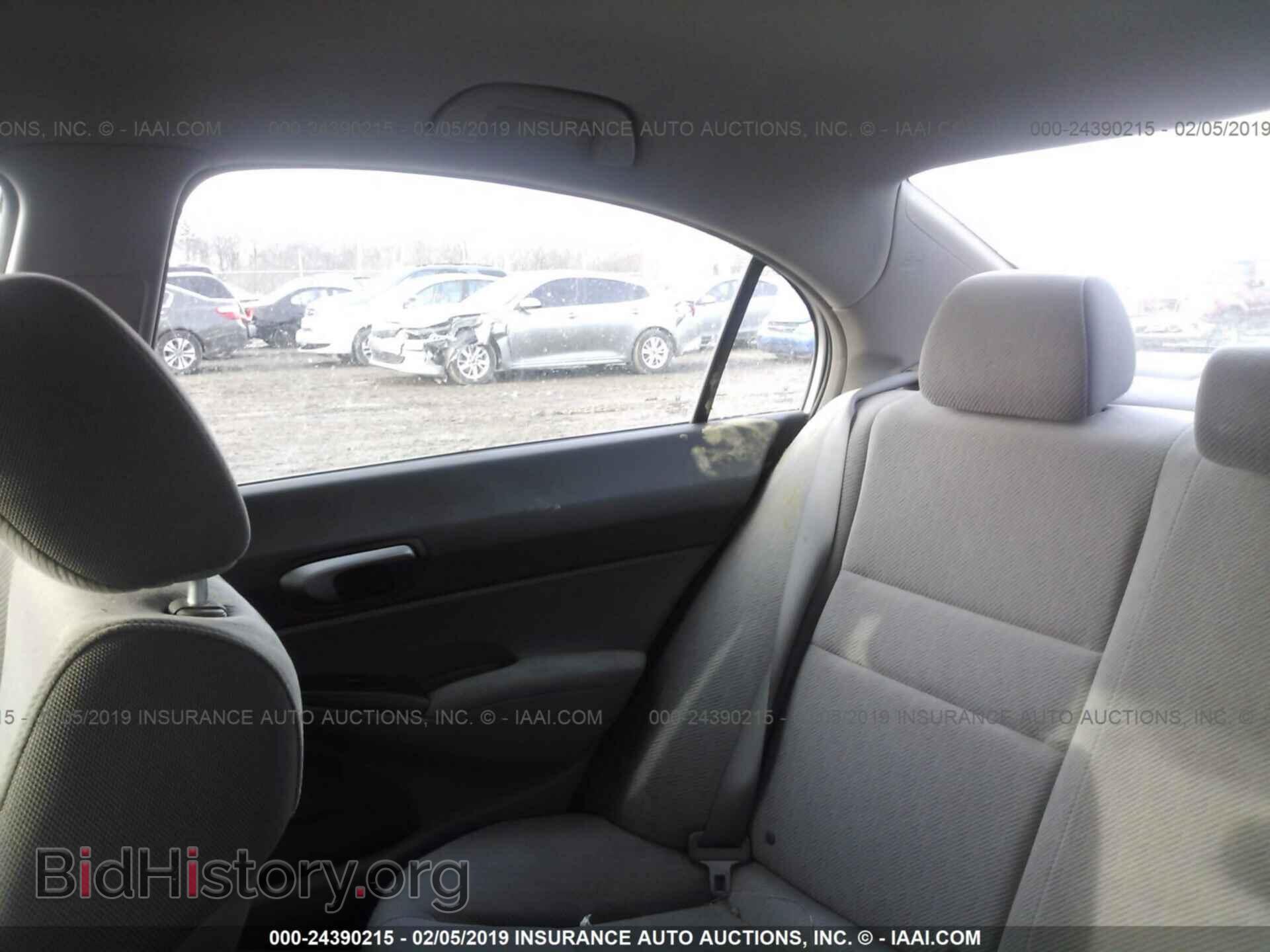 2011 HONDA CIVIC - VIN: 19XFA1F58BE040742 - Photo 8