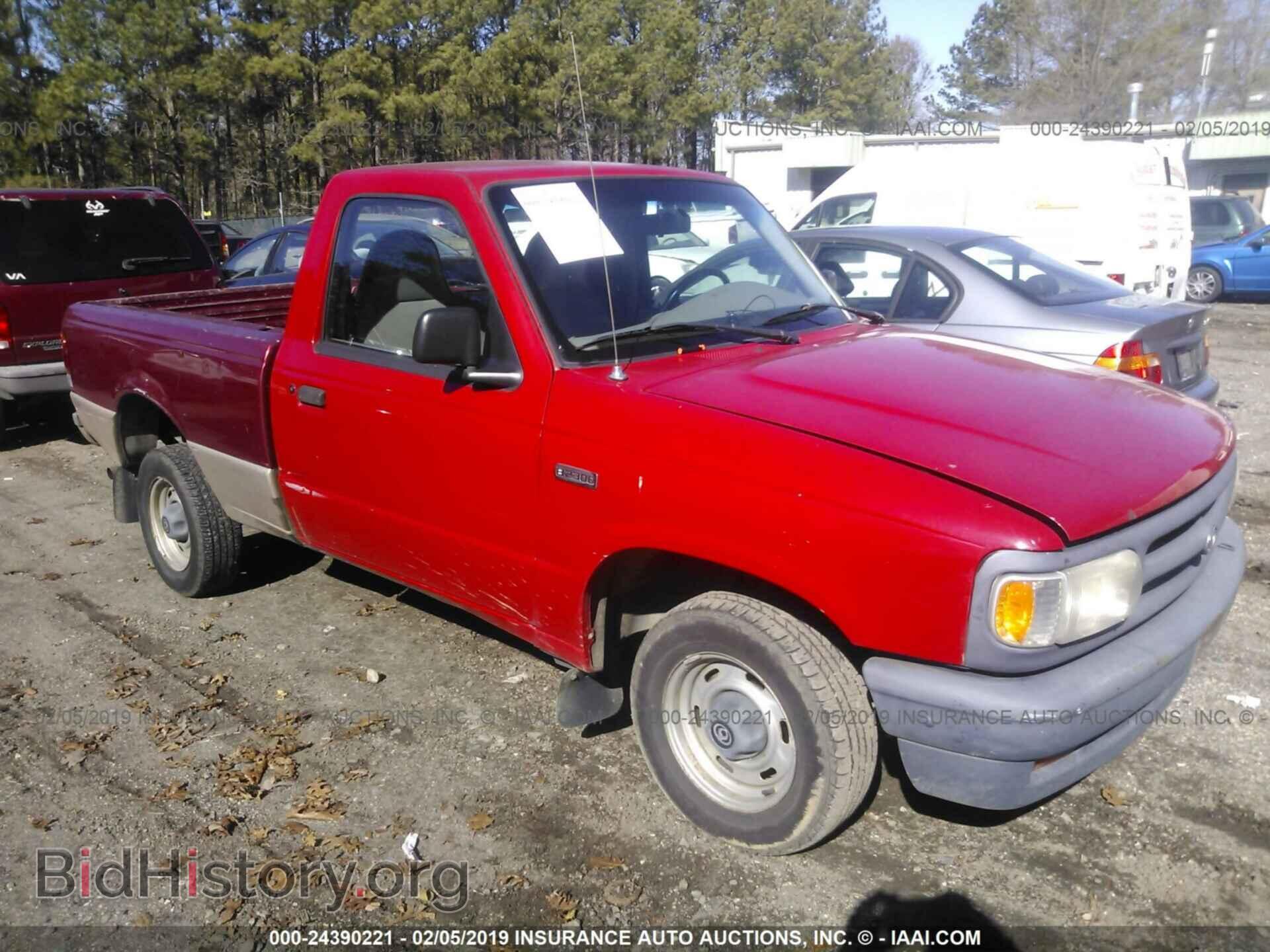 Фотография 4F4CR12A2VTM29944 - MAZDA B2300 1997