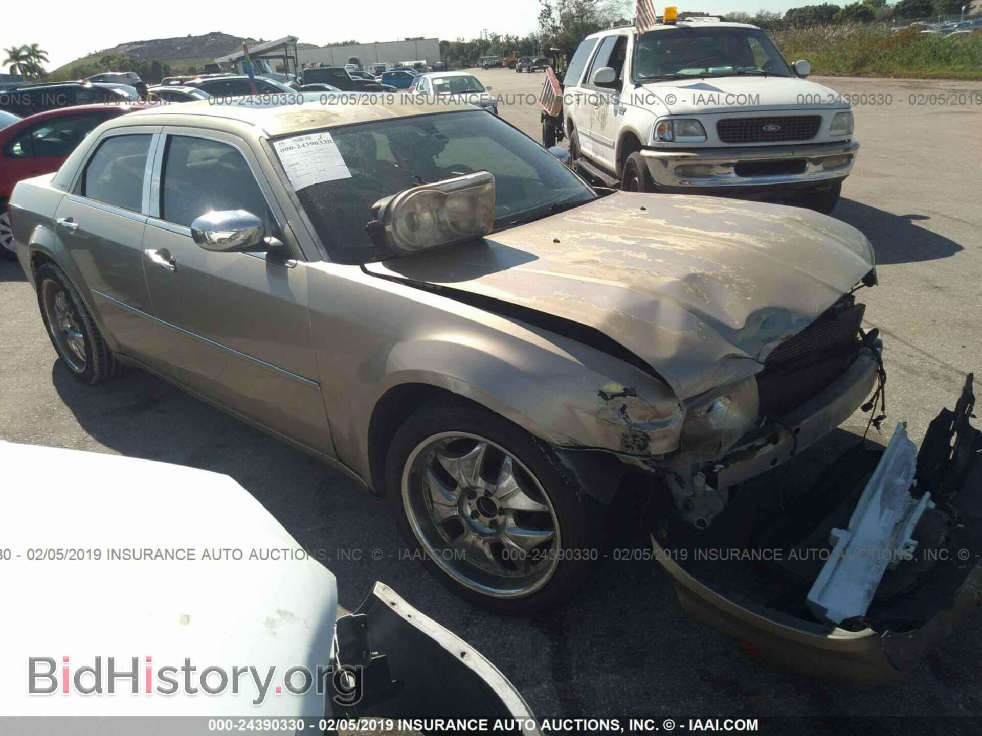 Photo 2C3LA63H06H258249 - CHRYSLER 300C 2006