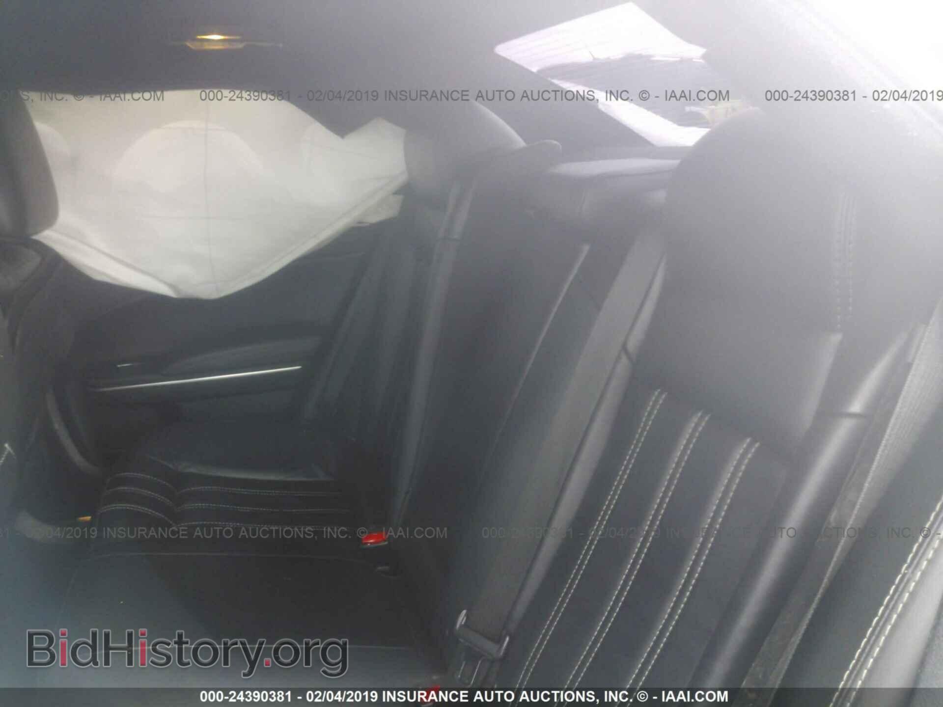 2017 CHRYSLER 300 - VIN: 2C3CCABG1HH538545 - Фото 8