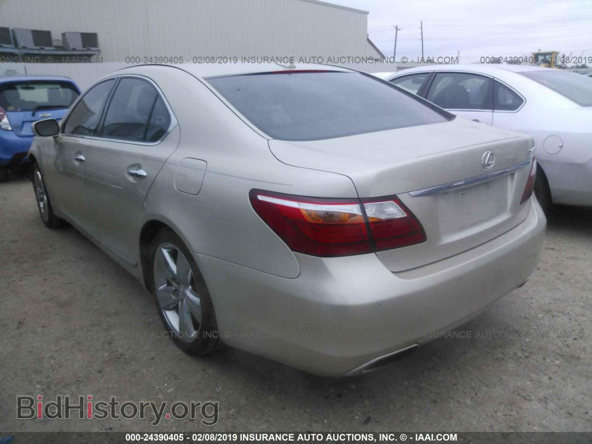 2011 LEXUS LS - VIN: JTHBL5EF2B5105606 - Photo 3