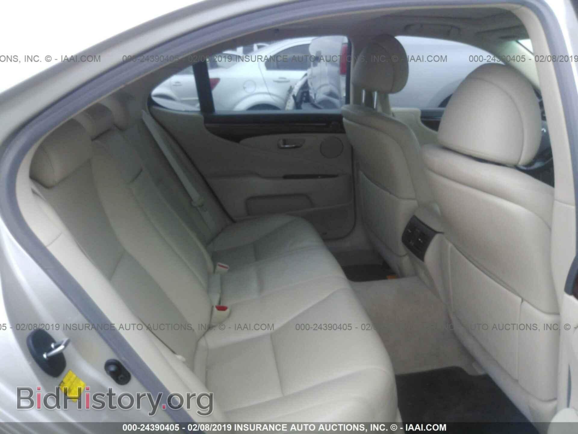 2011 LEXUS LS - VIN: JTHBL5EF2B5105606 - Photo 8