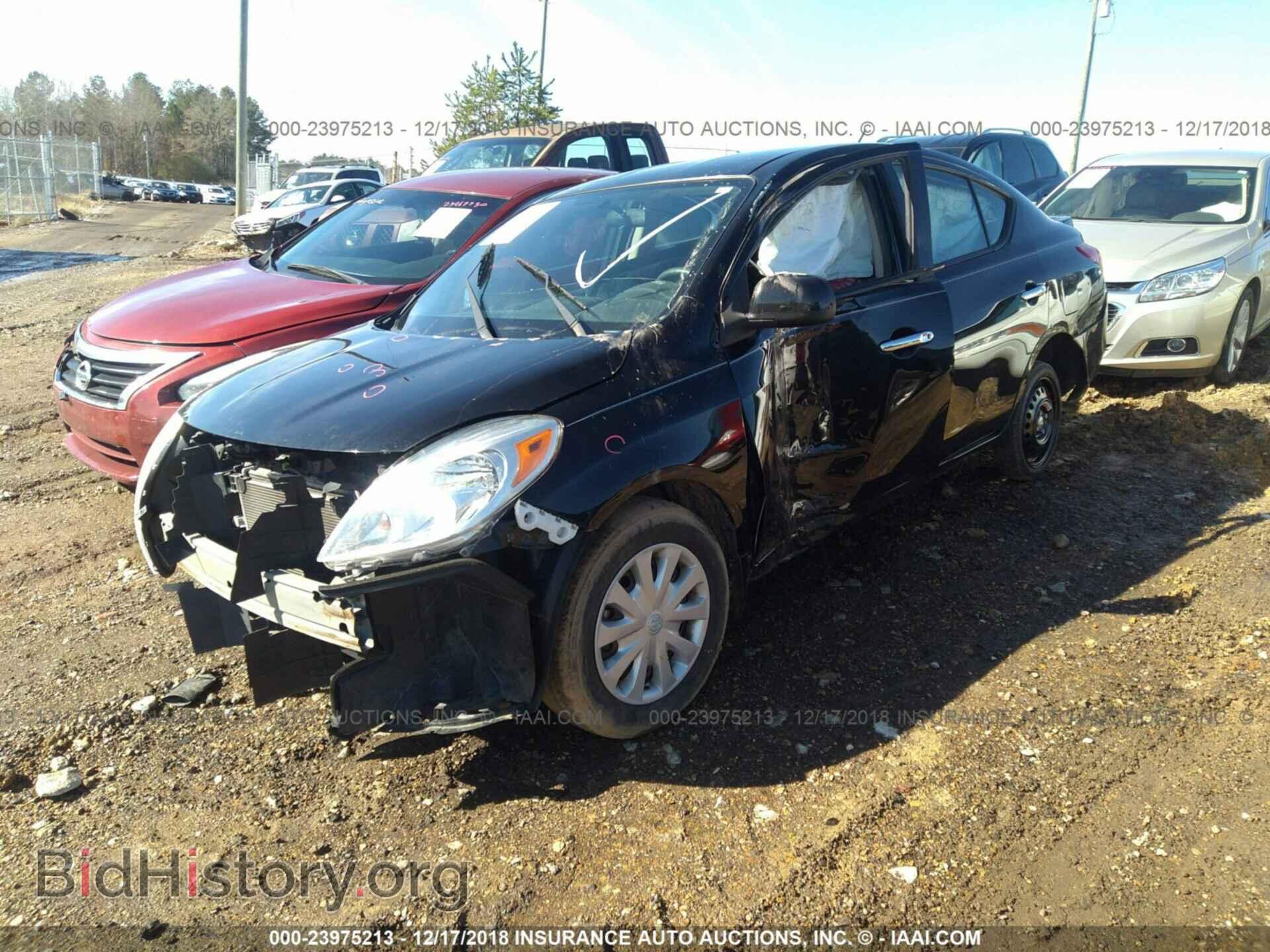 2013 NISSAN VERSA - VIN: 3N1CN7AP1DL824197 - Фото 2