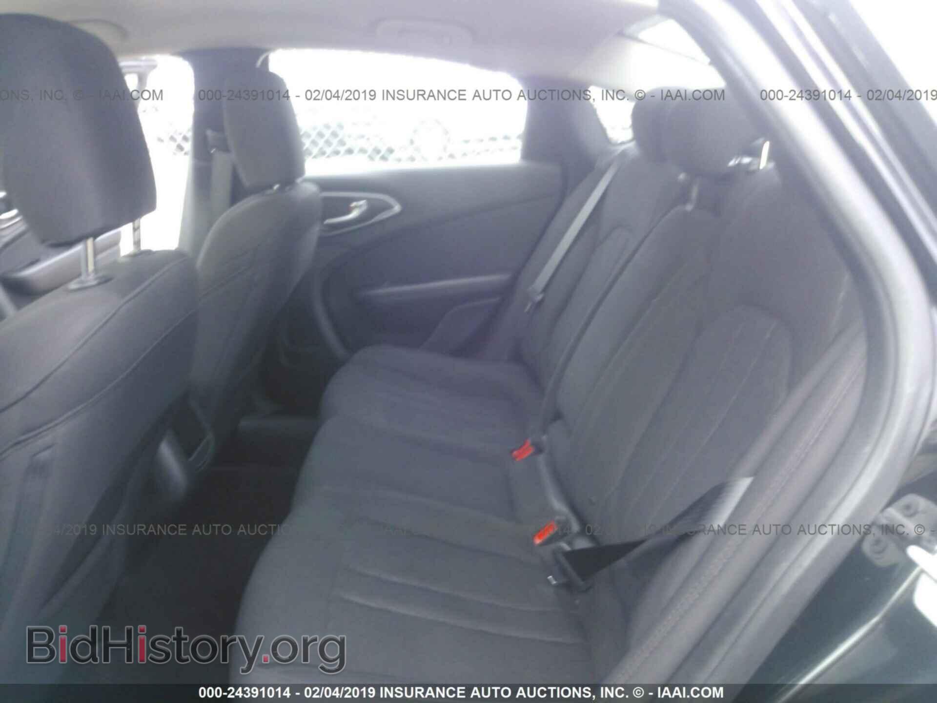 2017 CHRYSLER 200 - VIN: 1C3CCCFB6HN500925 - Фото 8