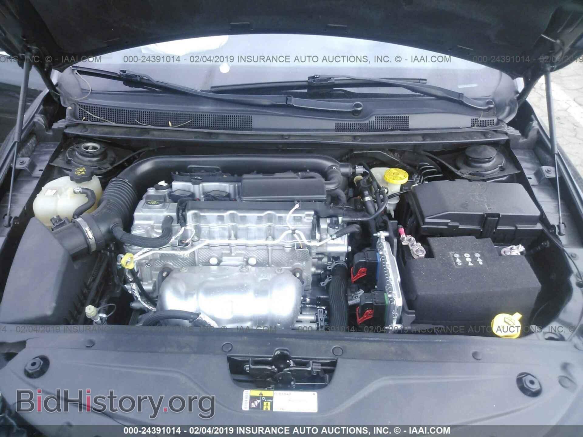 2017 CHRYSLER 200 - VIN: 1C3CCCFB6HN500925 - Фото 10