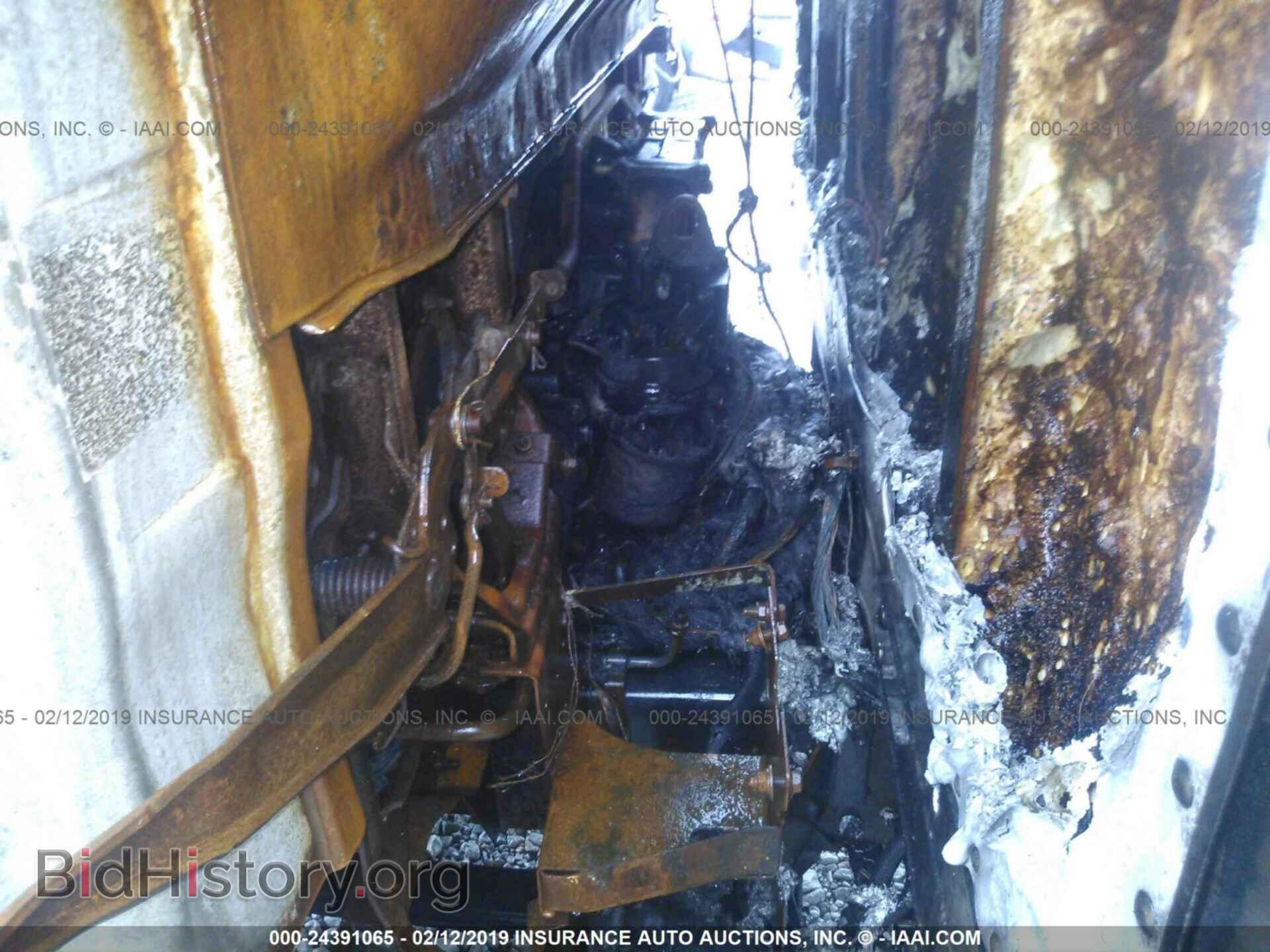 2008 GMC 5500 - VIN: J8DE5W16587900021 - Фото 10