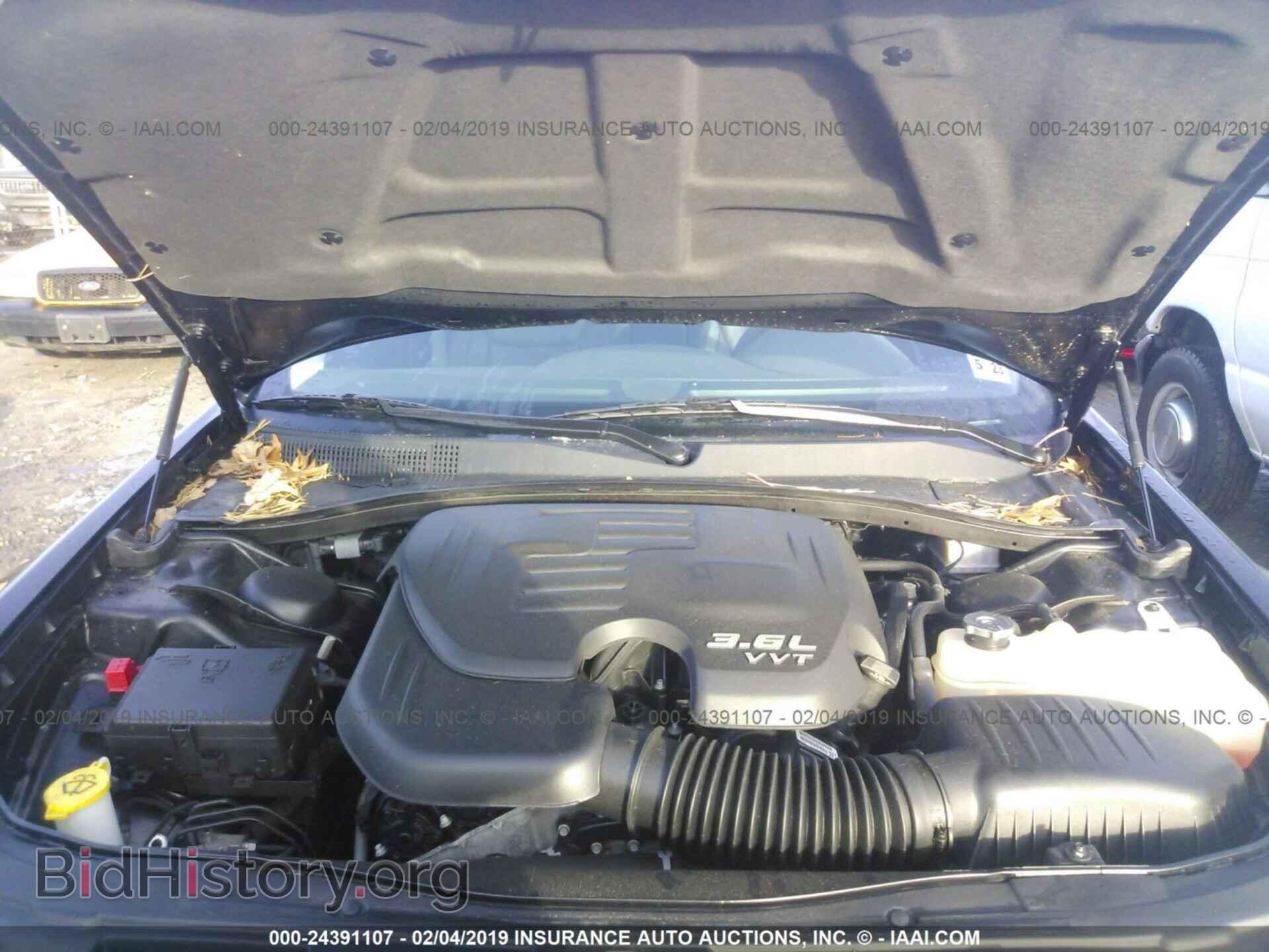 2018 CHRYSLER 300 - VIN: 2C3CCAEG9JH129968 - Фото 10