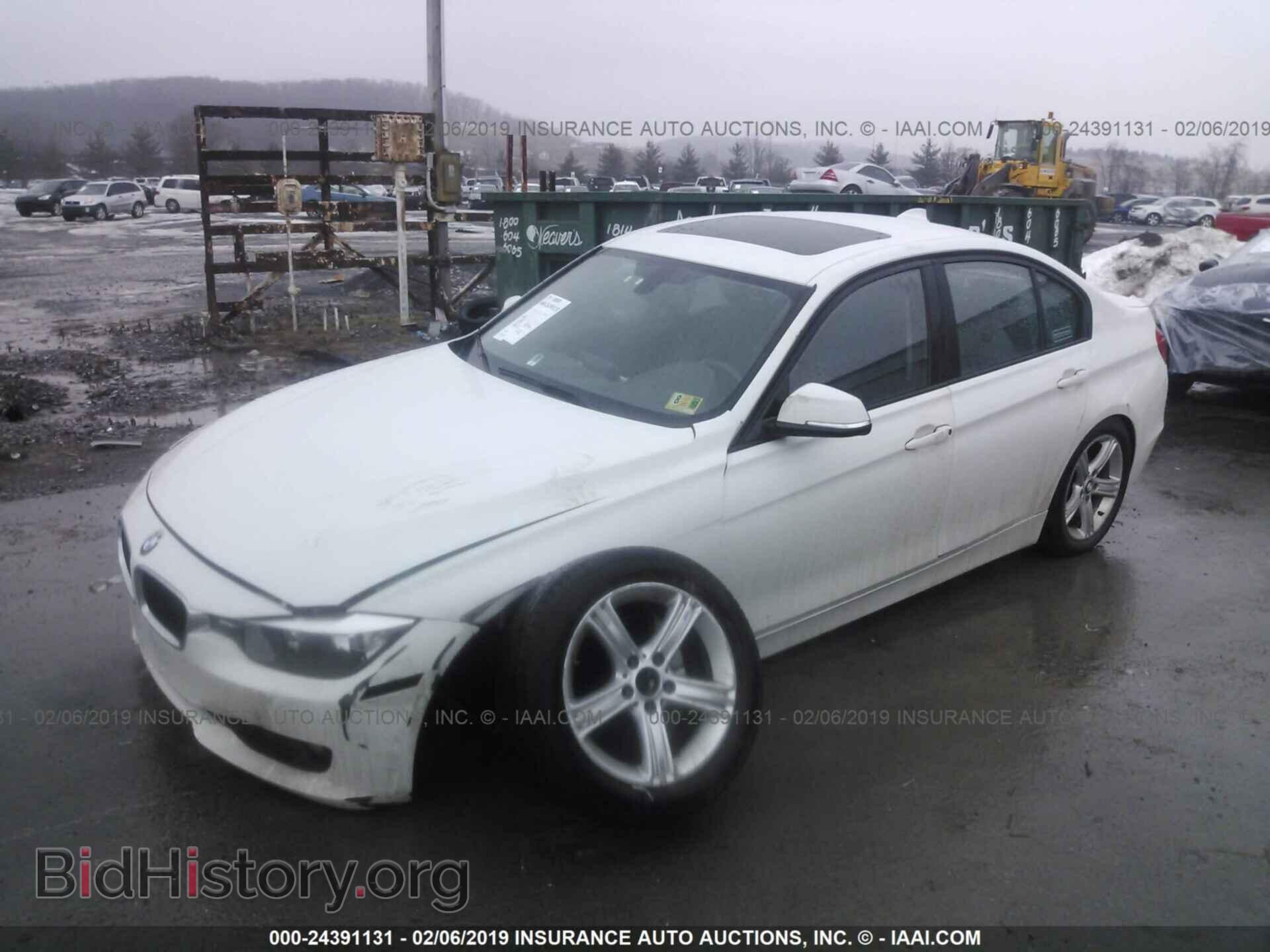 2013 BMW 328 - VIN: WBA3B3C51DF544037 - Фото 2