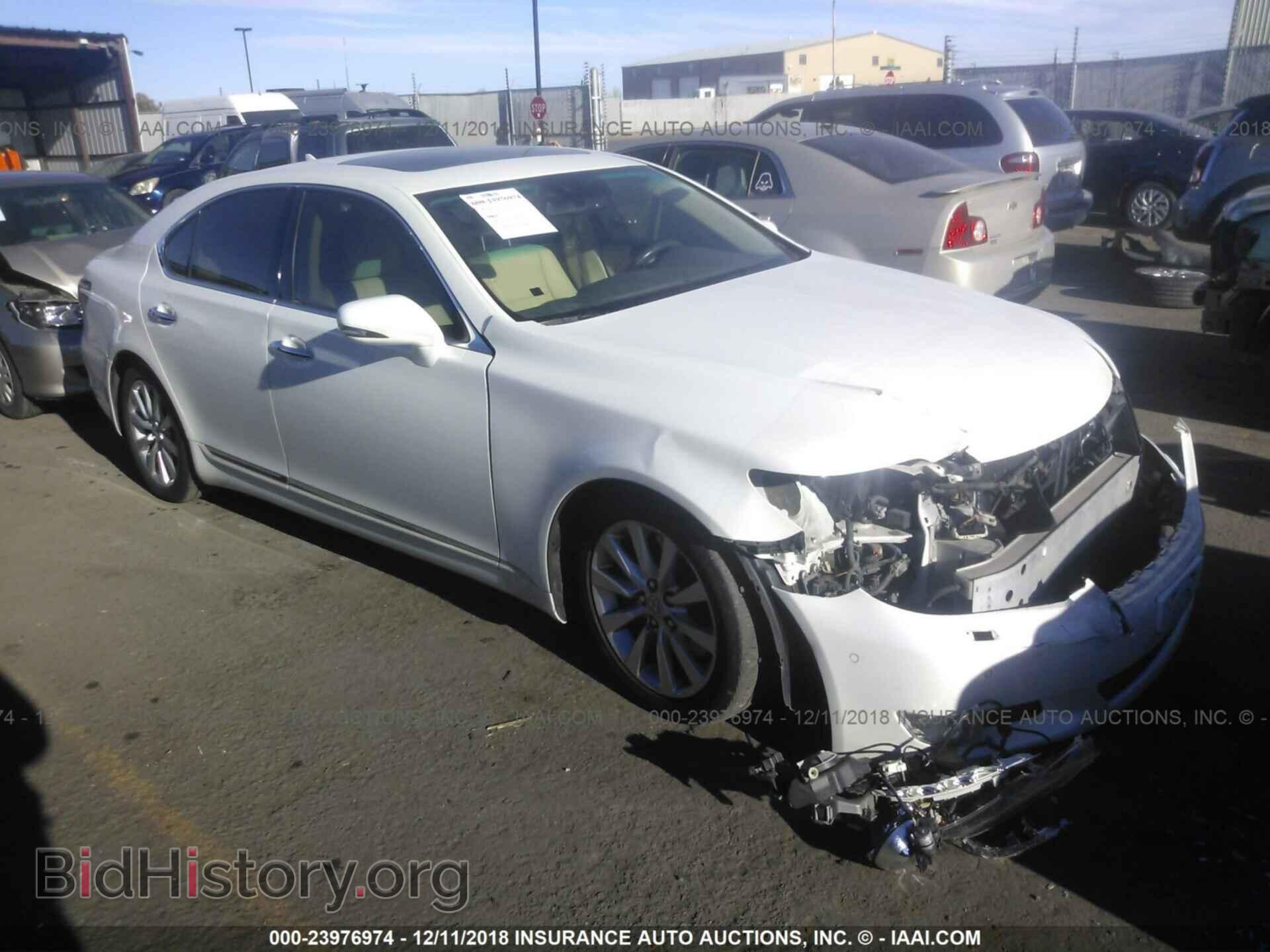 Фотография JTHCL5EF3A5008885 - LEXUS LS 2010