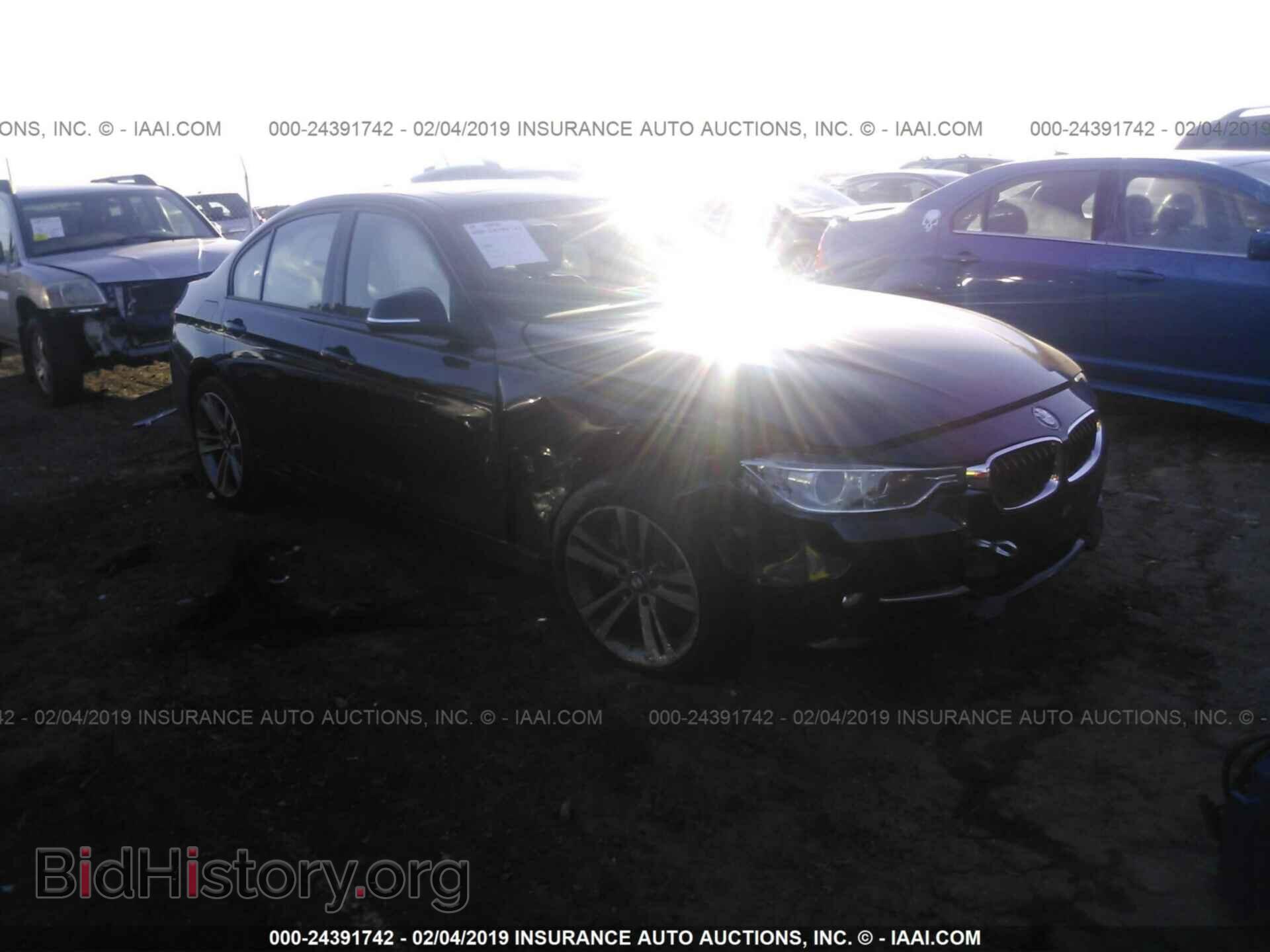 Photo WBA3A9C57EF477645 - BMW 335 2014