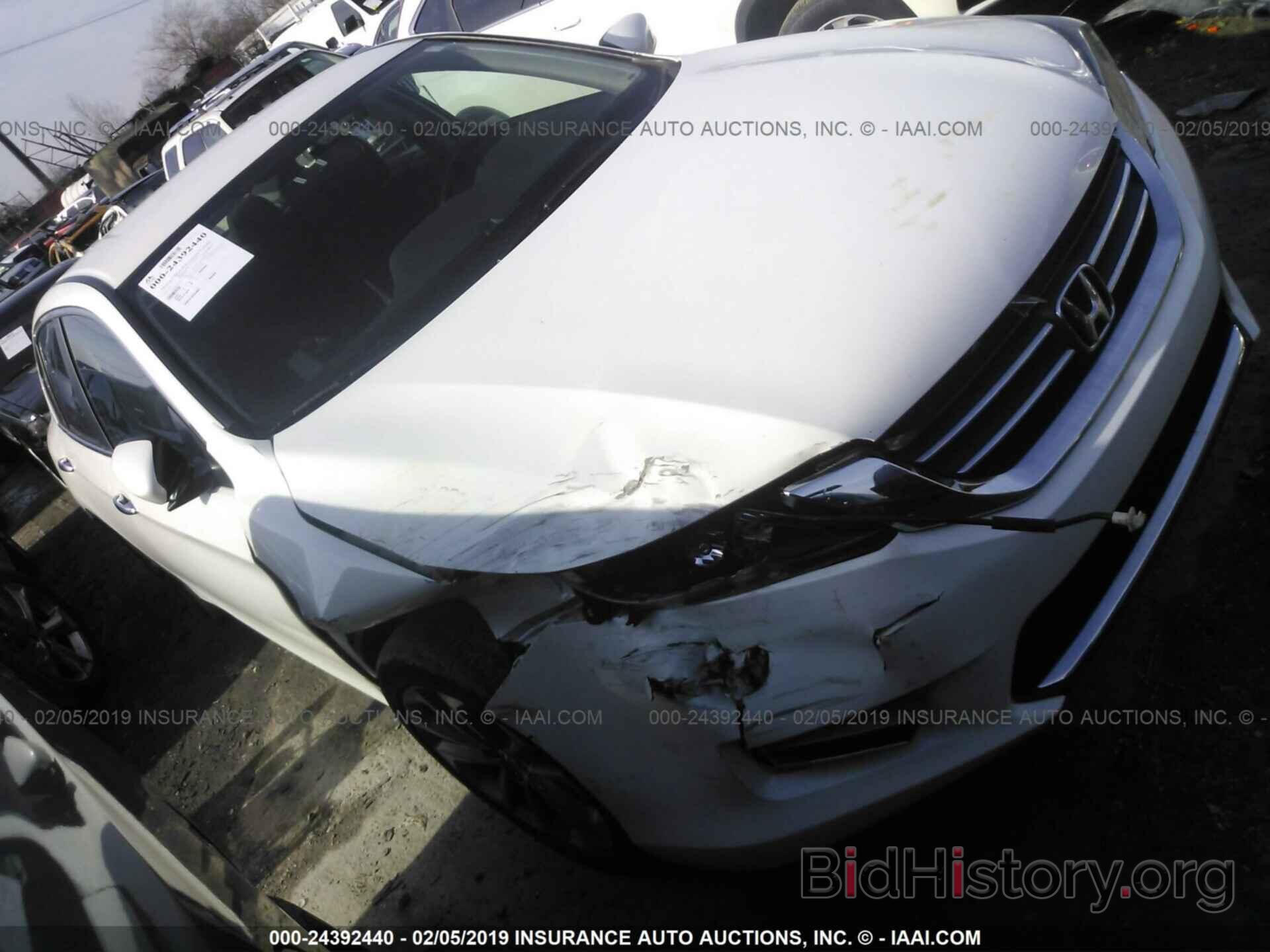 Photo 1HGCR2F57DA214146 - HONDA ACCORD 2013