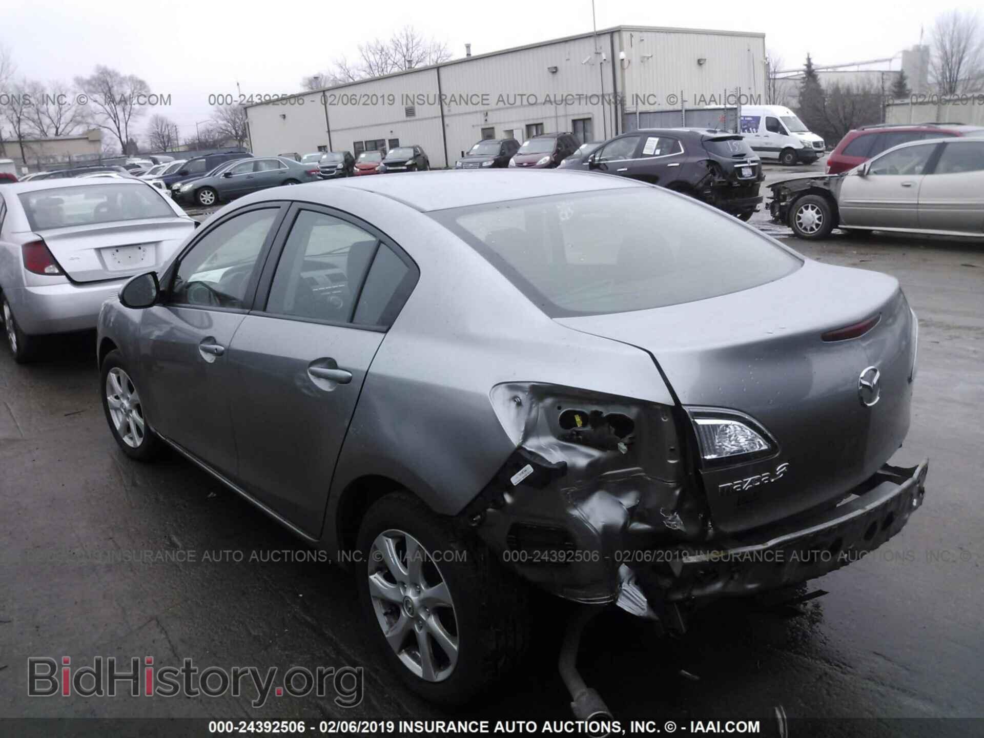 2011 MAZDA 3 - VIN: JM1BL1VF1B1390333 - Фото 3