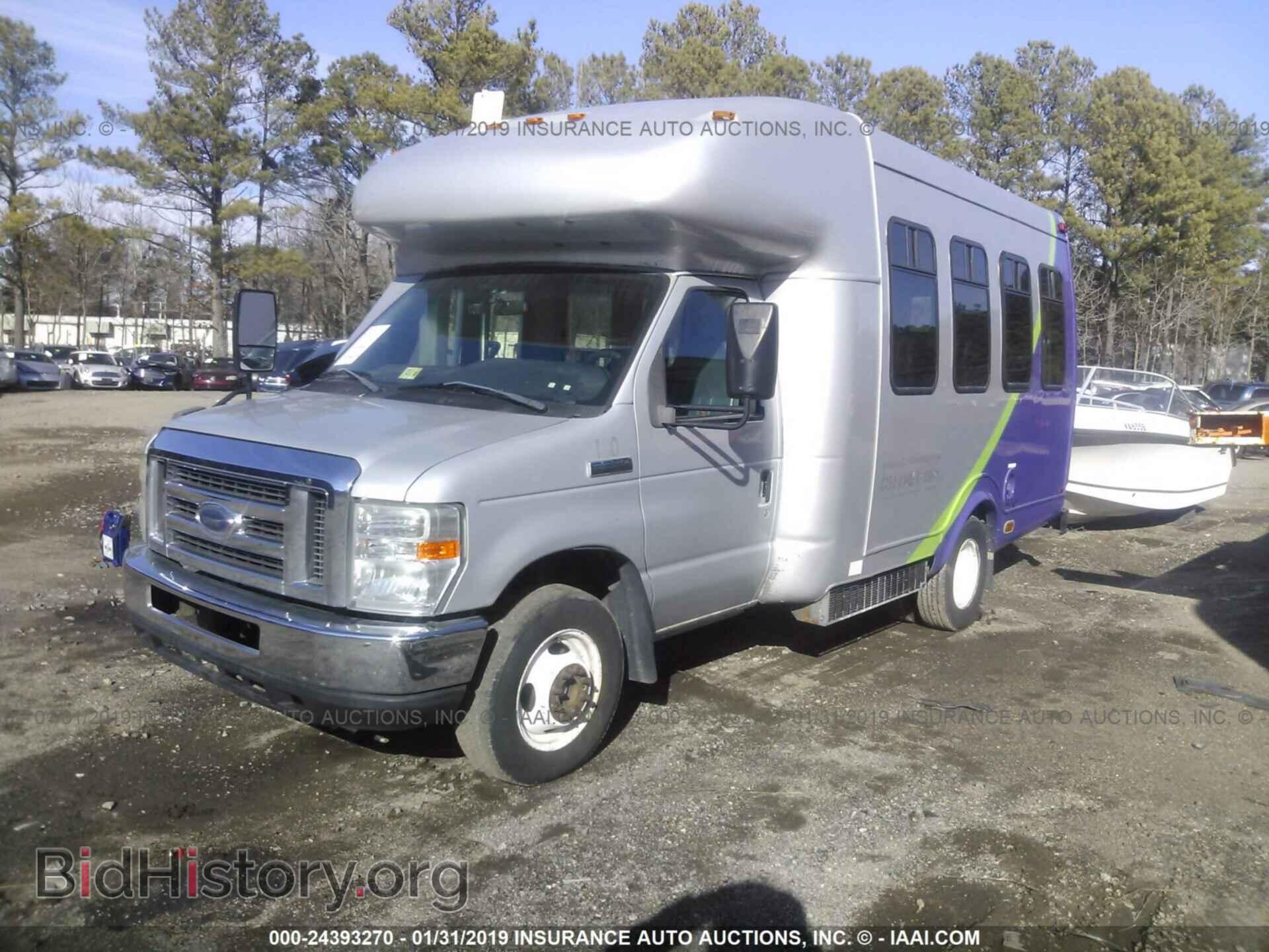 2009 FORD ECONOLINE - VIN: 1FDEE35P59DA83473 - Фото 2