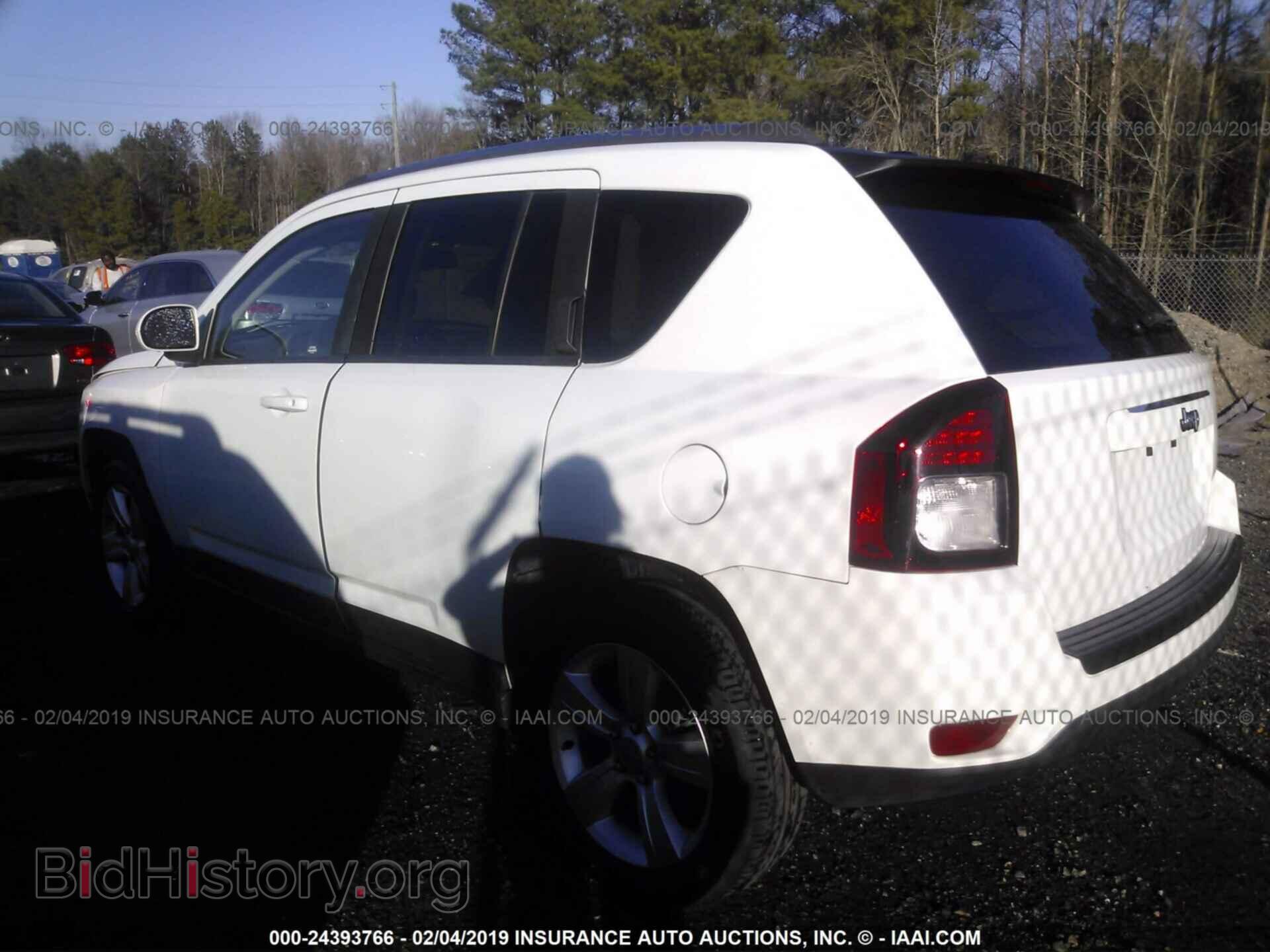 2014 JEEP COMPASS - VIN: 1C4NJDEB3ED670811 - Фото 3