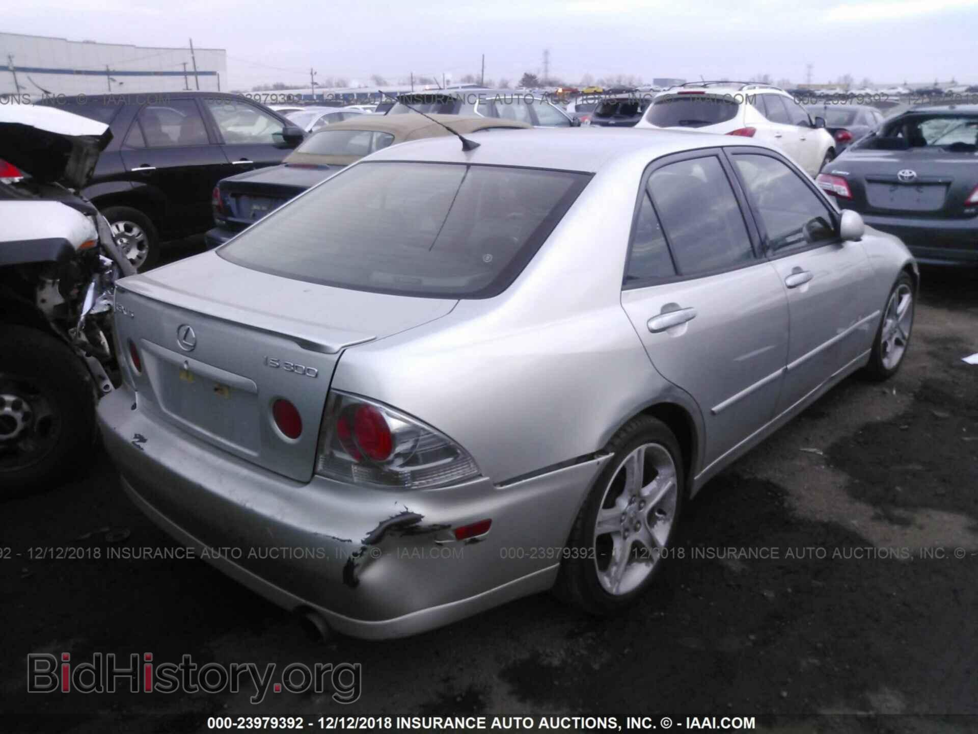 2002 LEXUS IS - VIN: JTHBD192520052717 - Photo 4