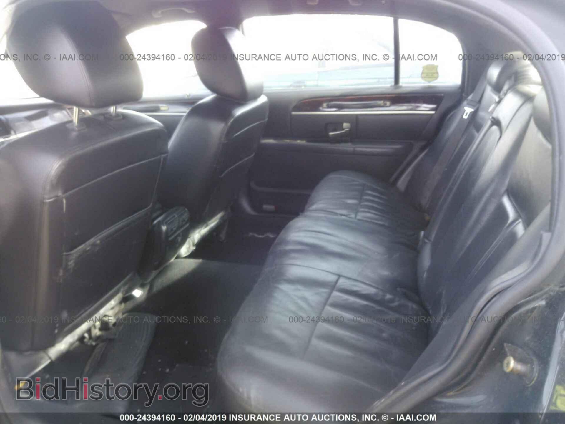 2011 LINCOLN TOWN CAR - VIN: 2LNBL8EV2BX752575 - Фото 8