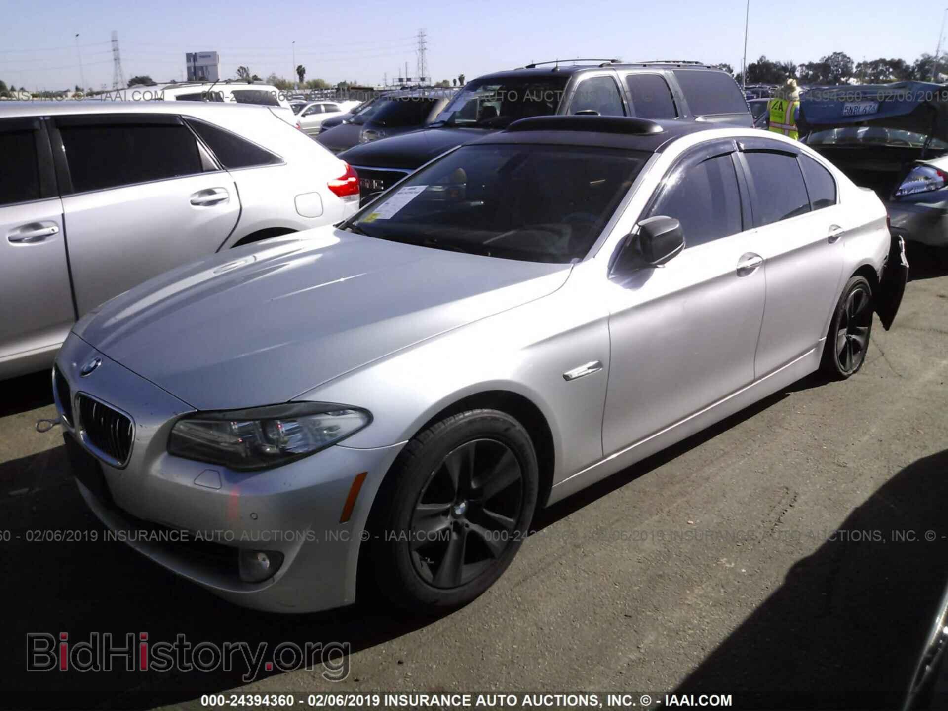 2012 BMW 528 - VIN: WBAXG5C54CDY28917 - Фото 2