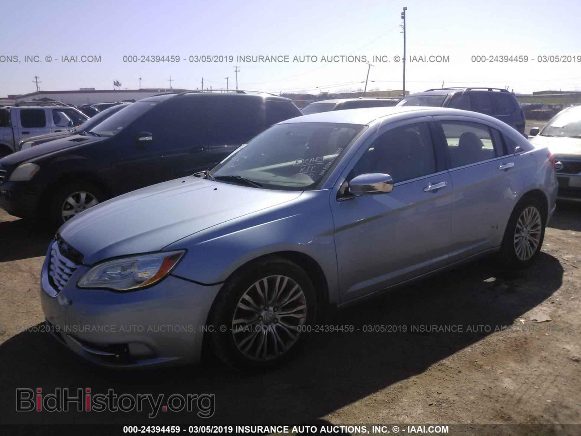 2013 CHRYSLER 200 - VIN: 1C3CCBCG2DN570555 - Photo 2