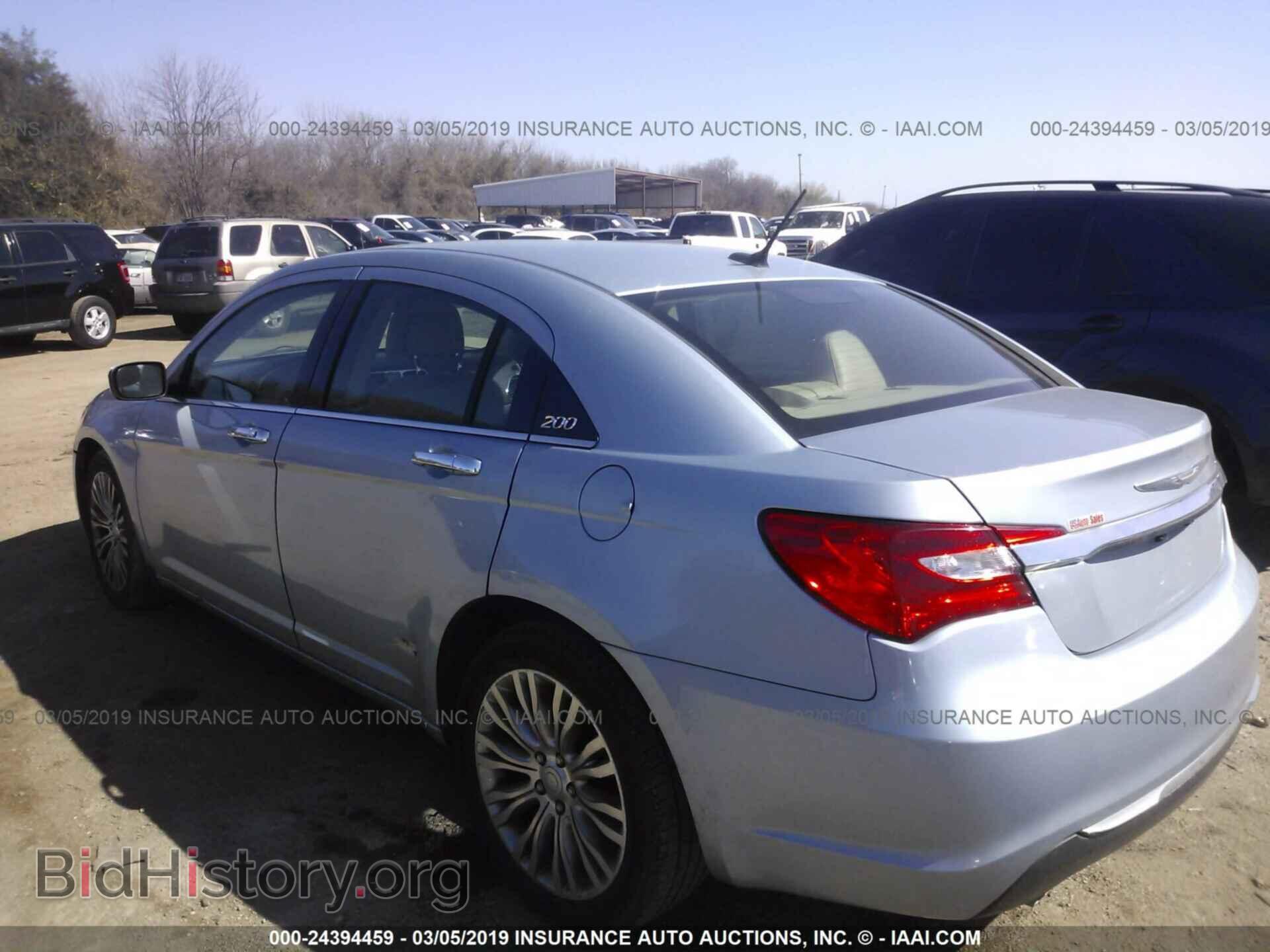 2013 CHRYSLER 200 - VIN: 1C3CCBCG2DN570555 - Photo 3