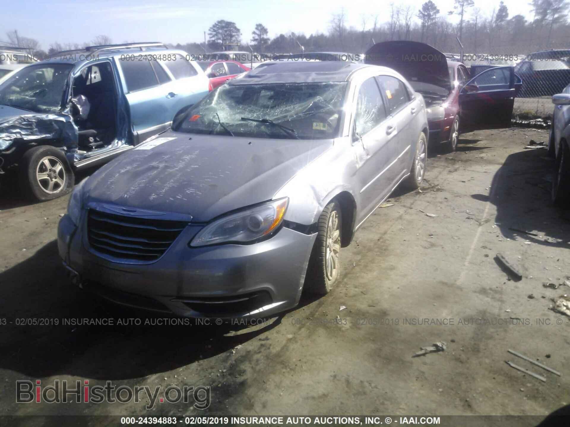 2013 CHRYSLER 200 - VIN: 1C3CCBBG3DN703860 - Photo 2