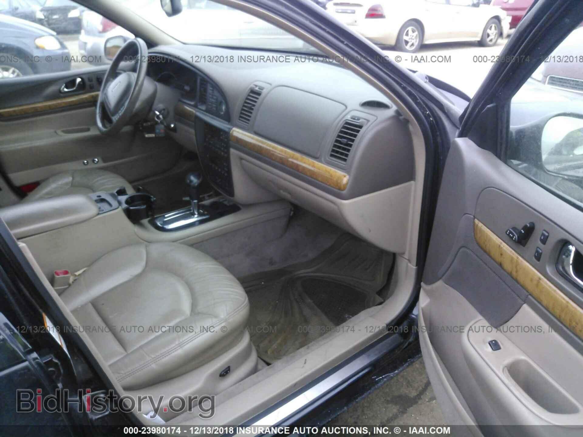 2002 LINCOLN CONTINENTAL - VIN: 1LNHM97V82Y697852 - Фото 5