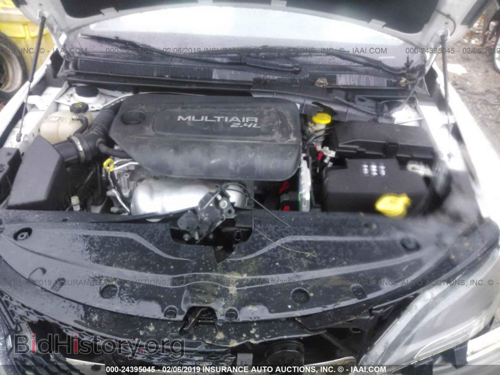 2016 CHRYSLER 200 - VIN: 1C3CCCAB8GN122855 - Photo 10